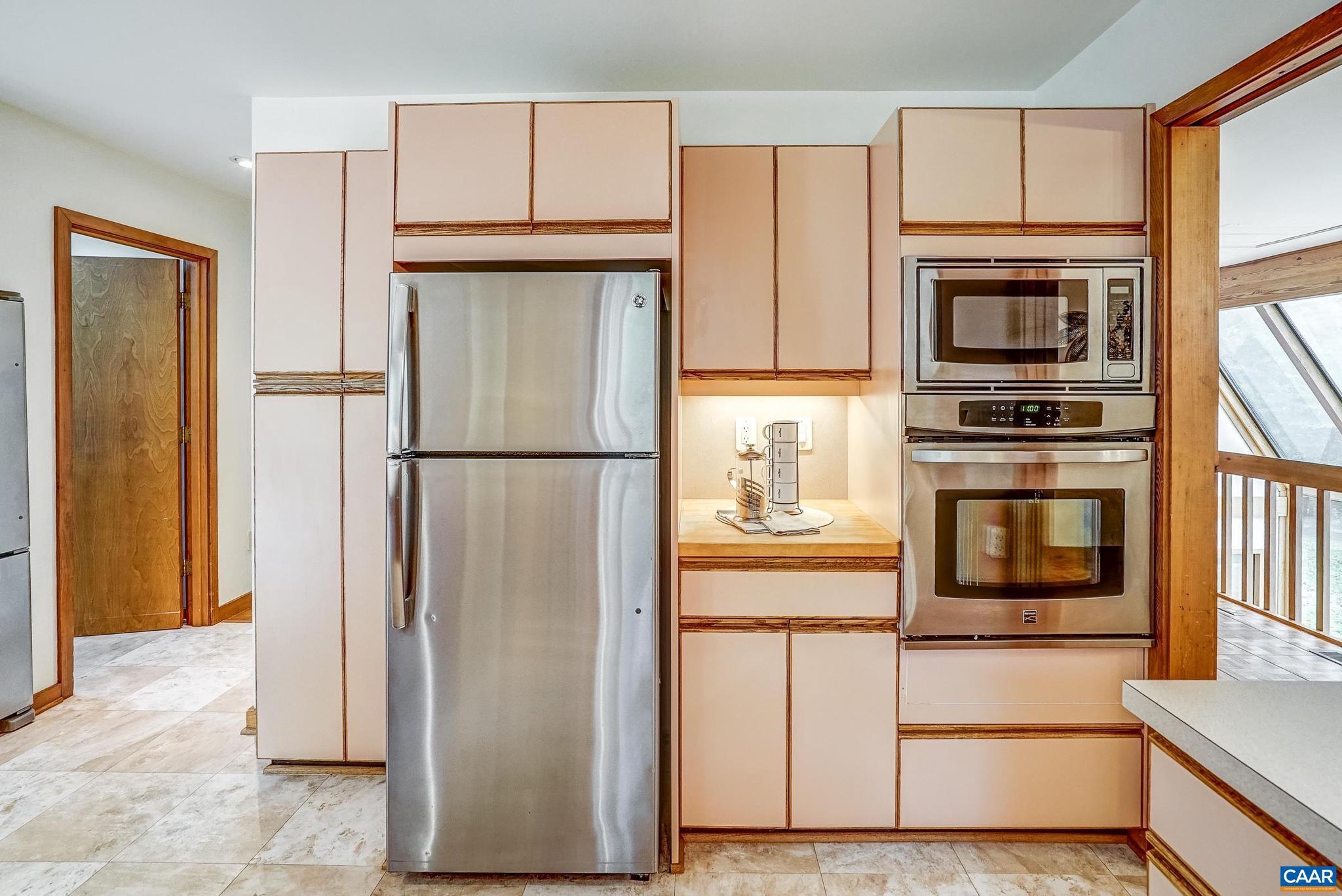 REVEILLE FARM - Residential