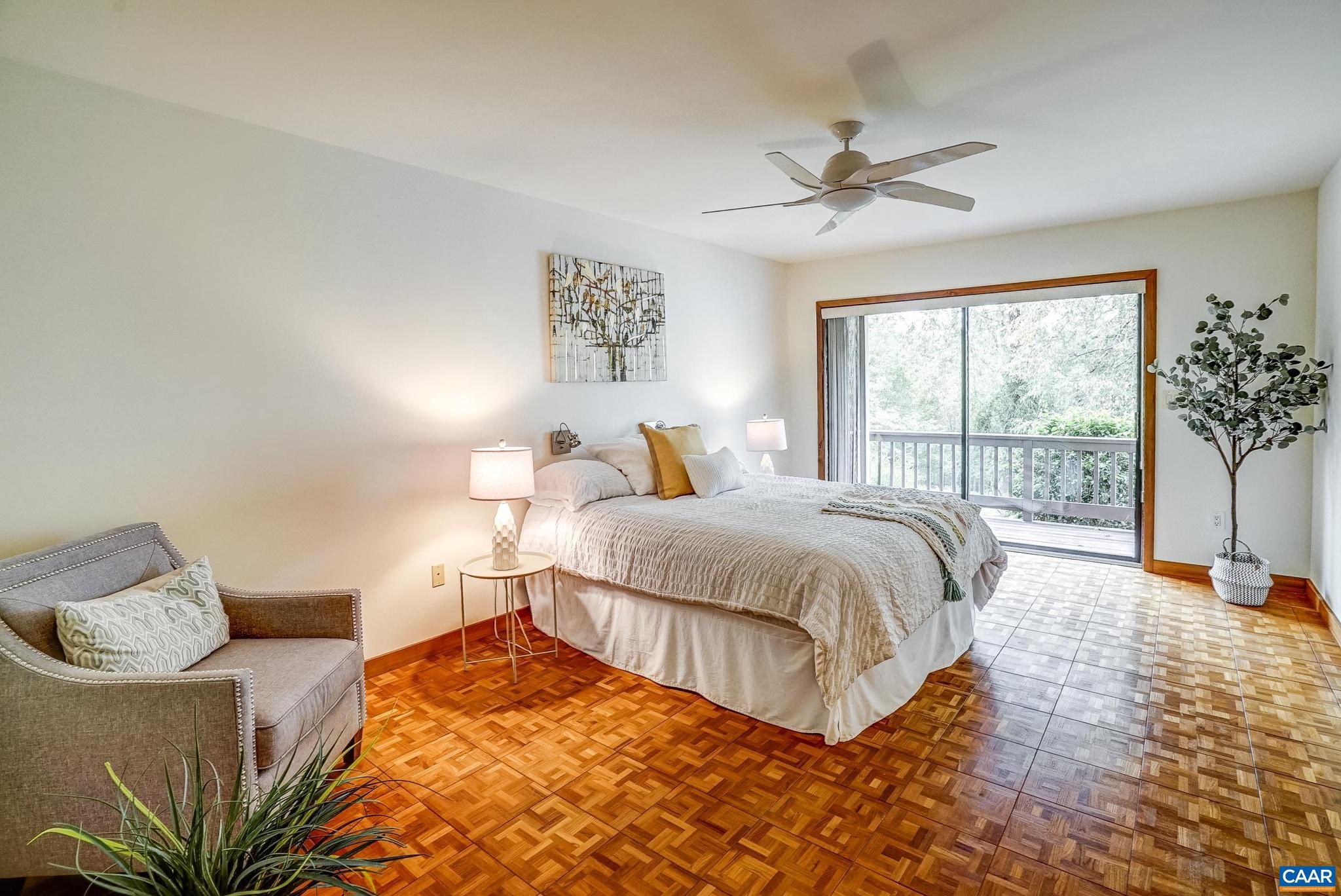 REVEILLE FARM - Residential