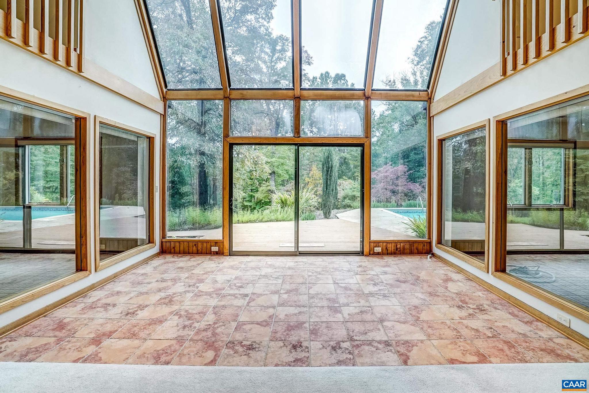 REVEILLE FARM - Residential