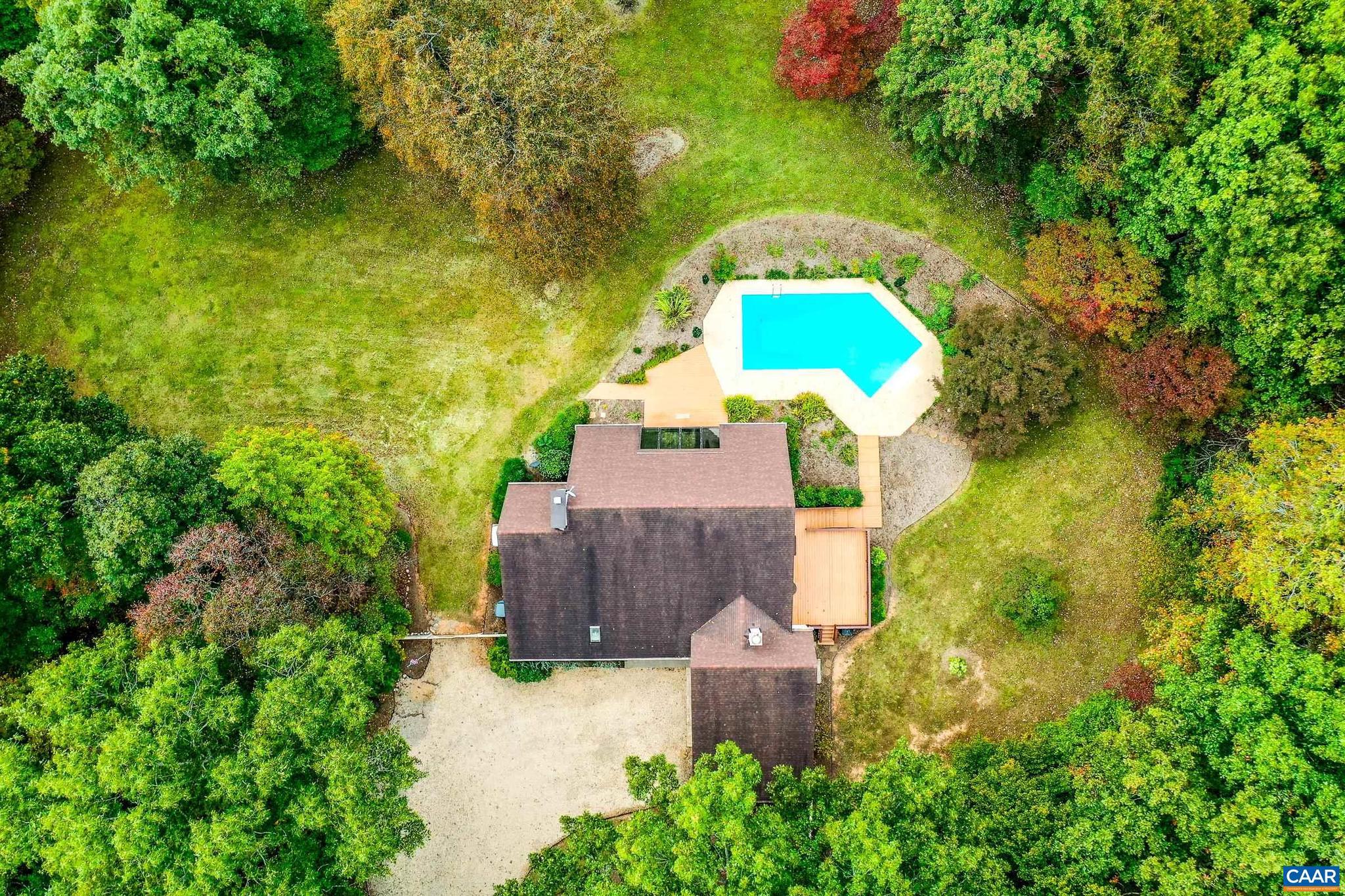 REVEILLE FARM - Residential