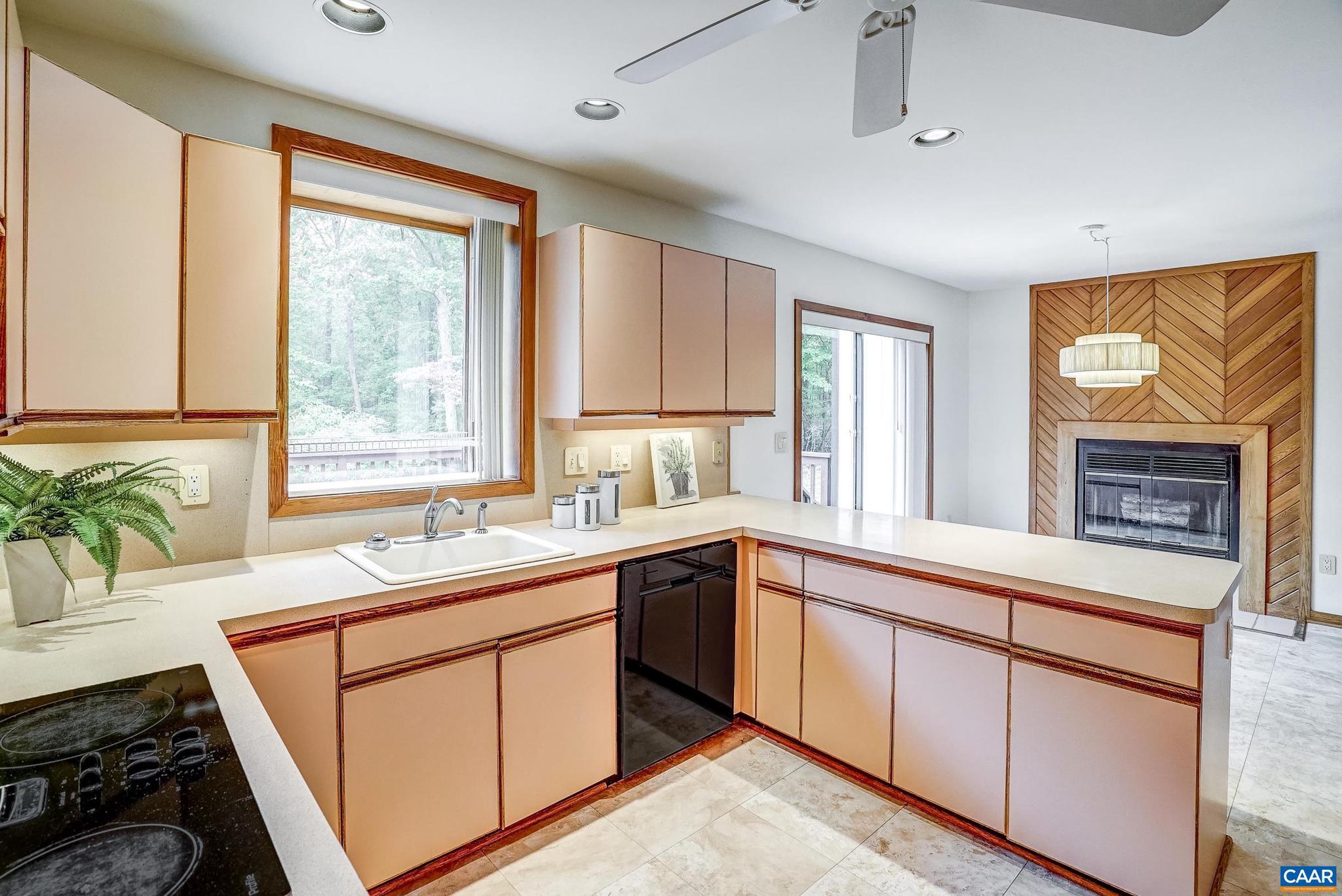 REVEILLE FARM - Residential