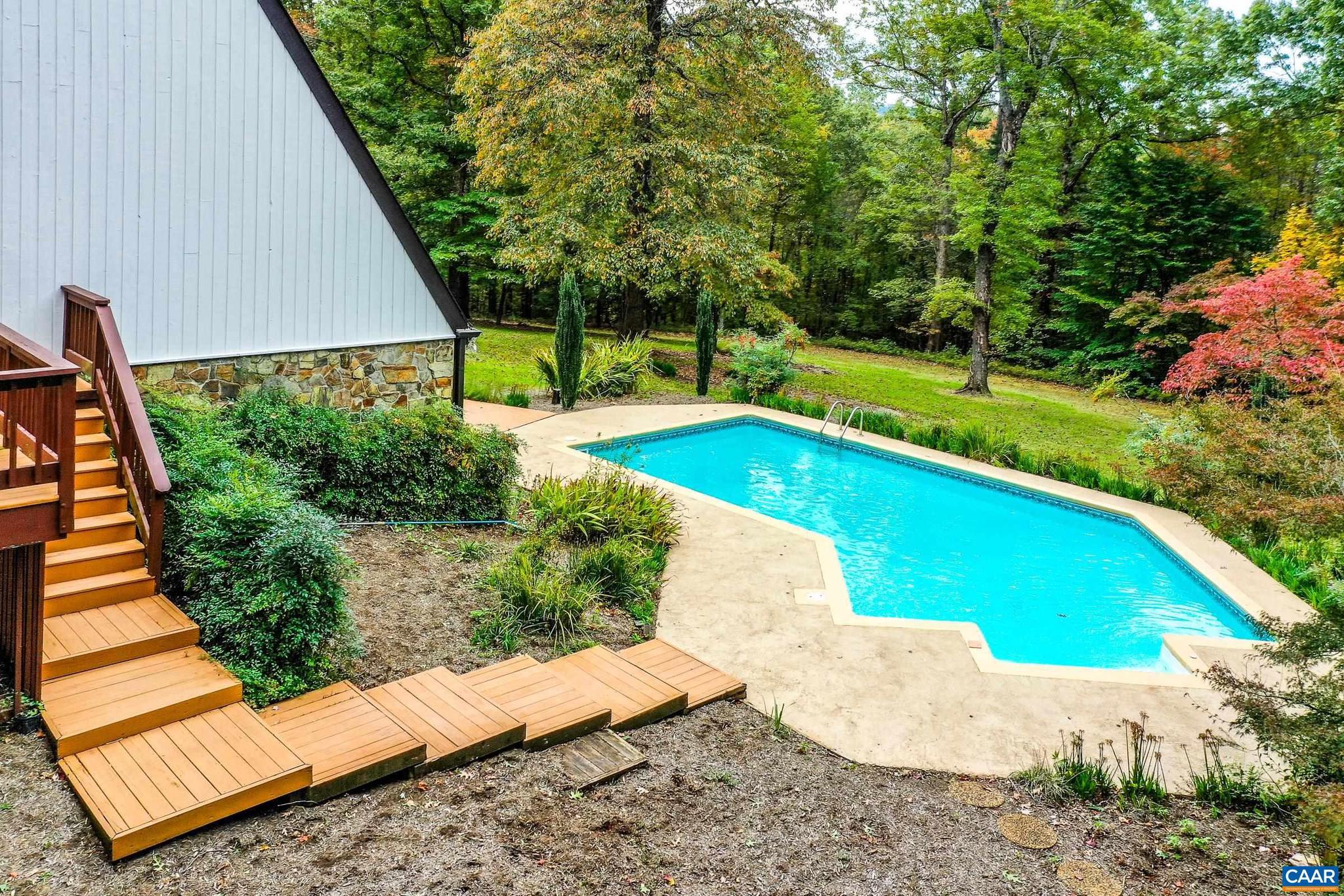 REVEILLE FARM - Residential