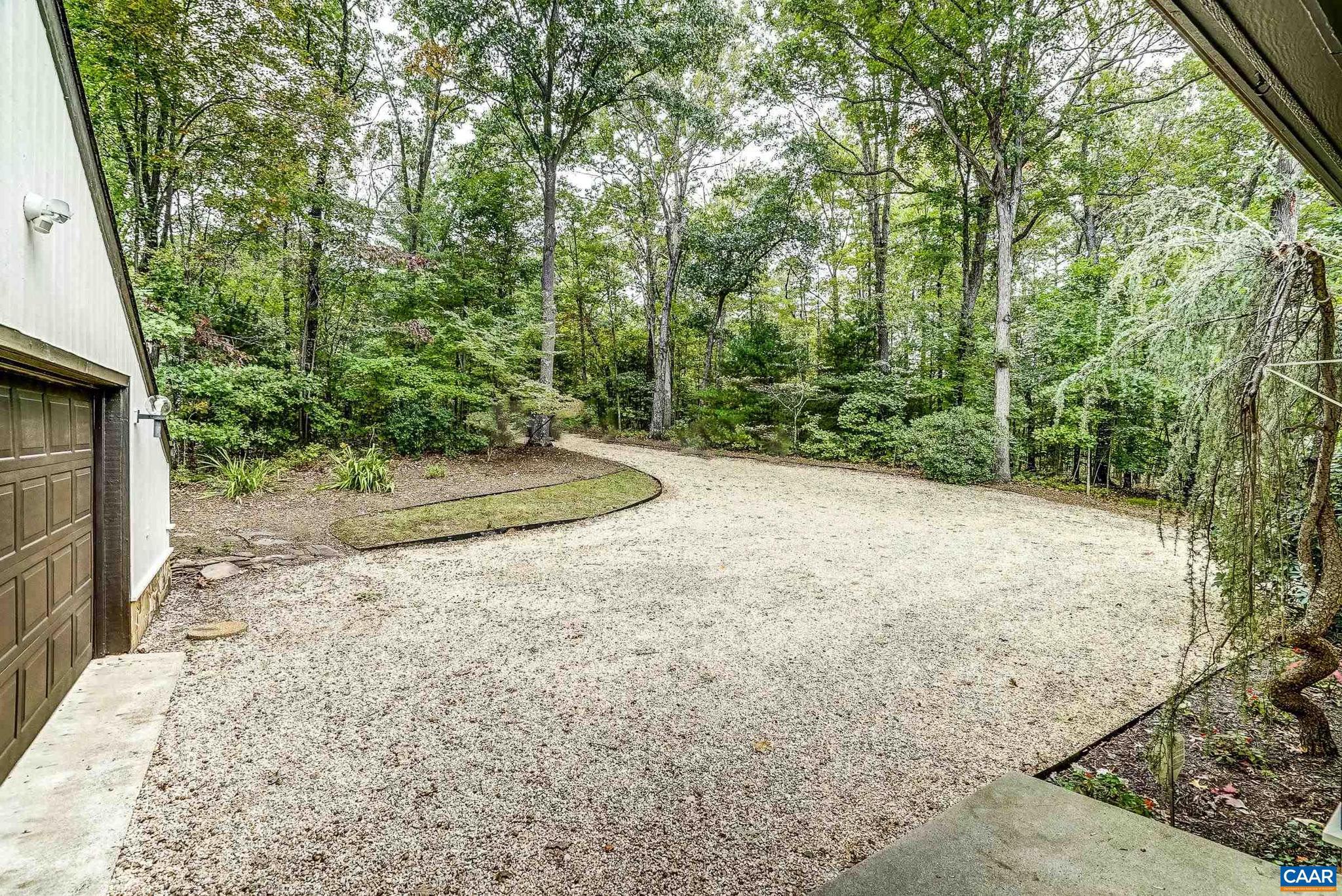 REVEILLE FARM - Residential