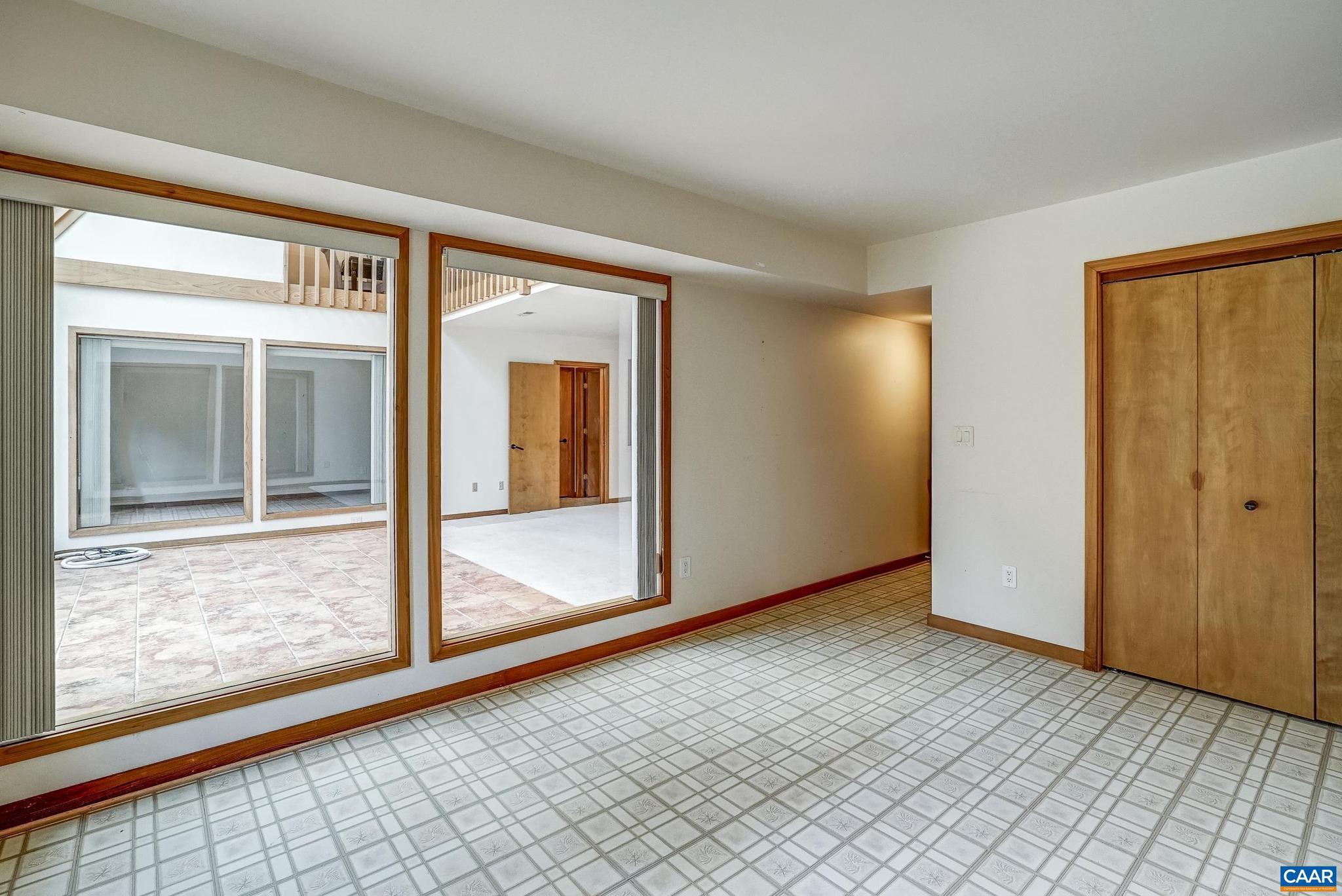 REVEILLE FARM - Residential