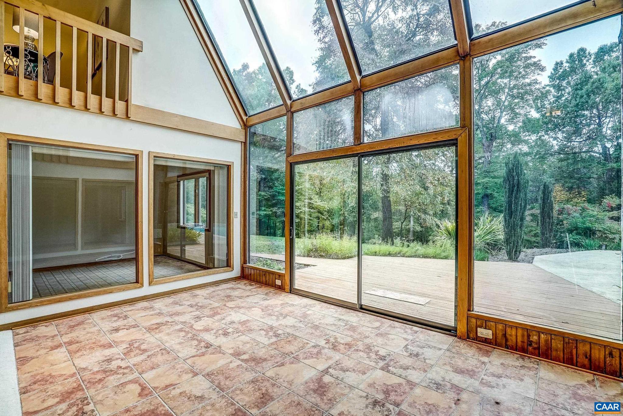 REVEILLE FARM - Residential