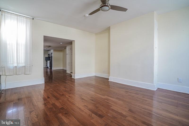 PORT RICHMOND - Residential