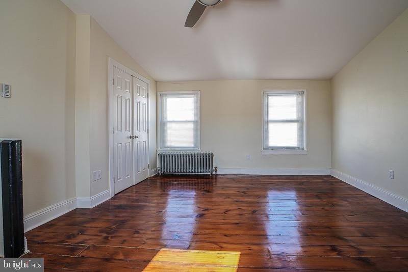 PORT RICHMOND - Residential