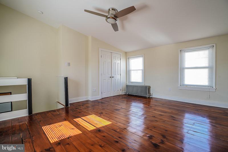 PORT RICHMOND - Residential
