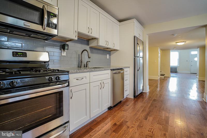 PORT RICHMOND - Residential