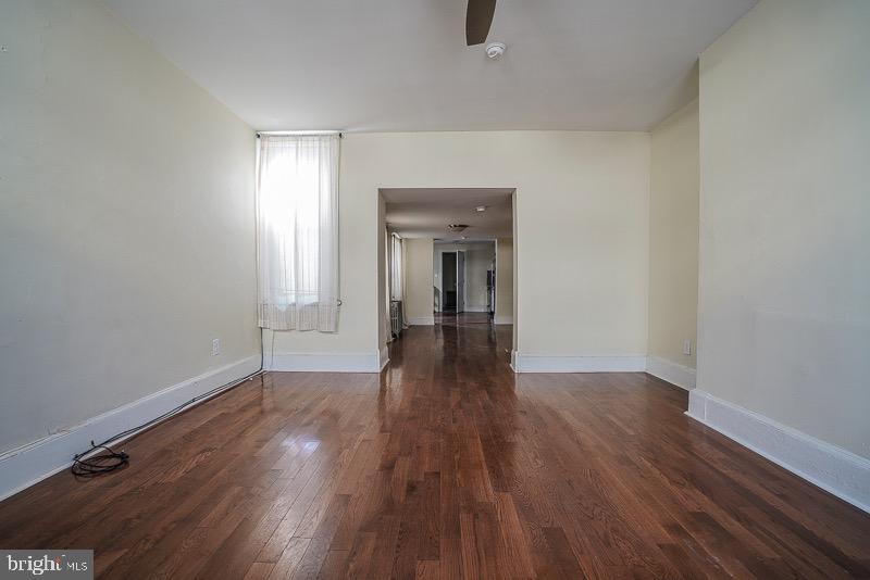 PORT RICHMOND - Residential