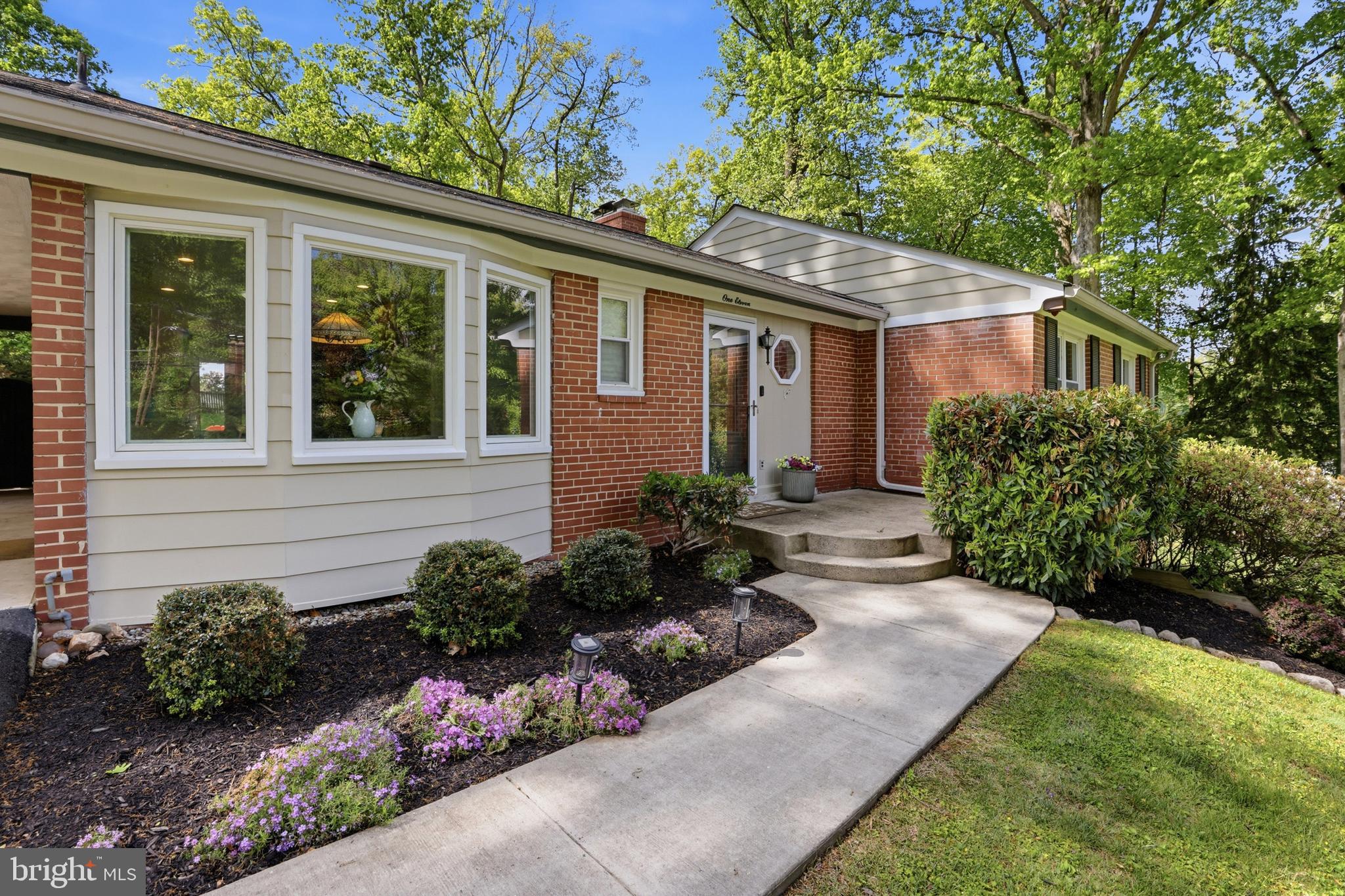 SHERWOOD FOREST - Residential