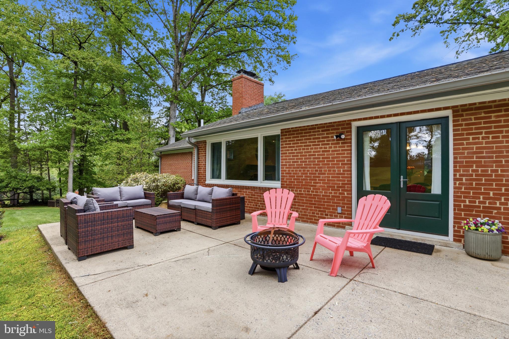 SHERWOOD FOREST - Residential