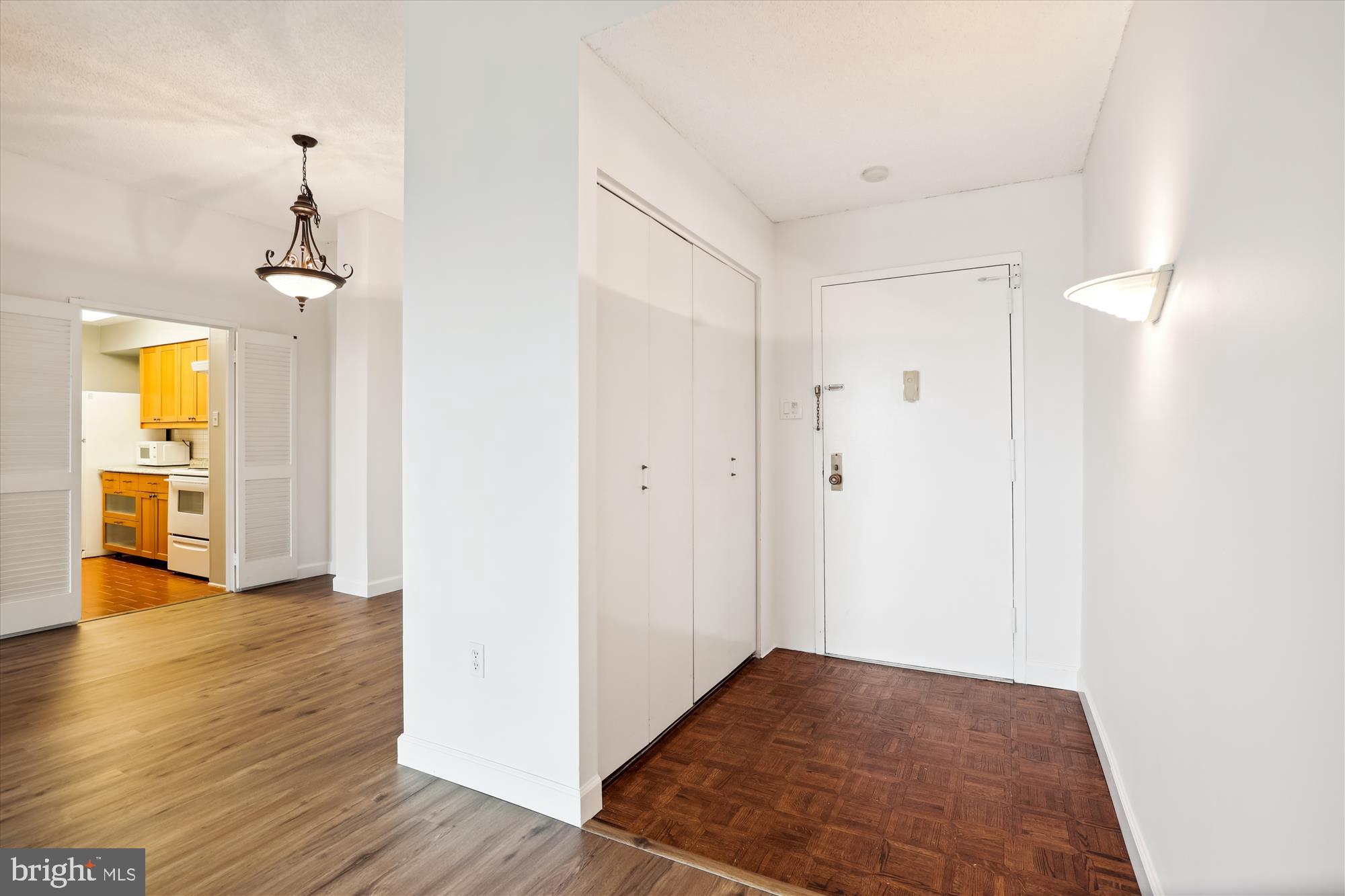 GREENHOUSE - Residential Lease