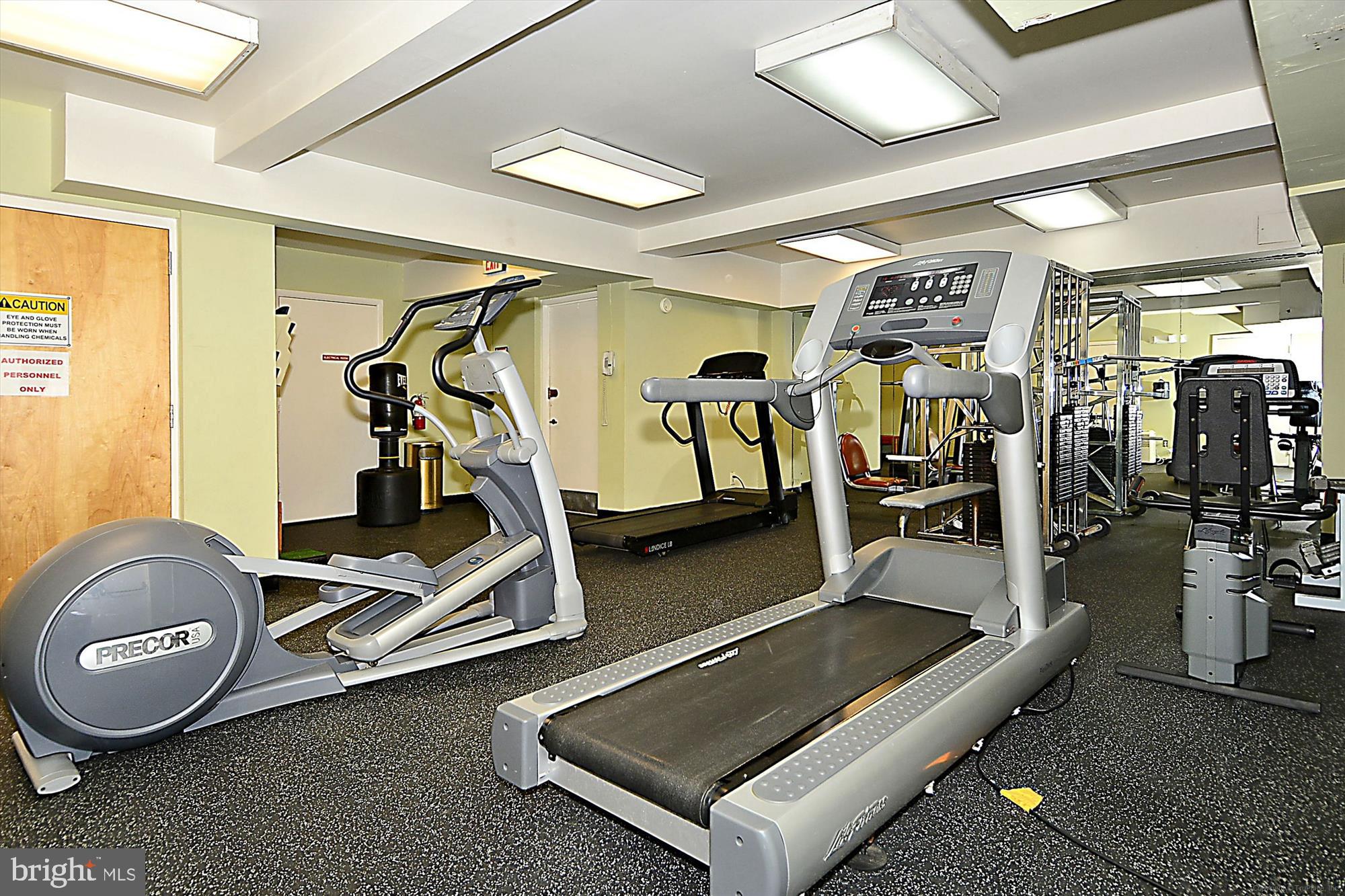 GREENHOUSE - Residential Lease