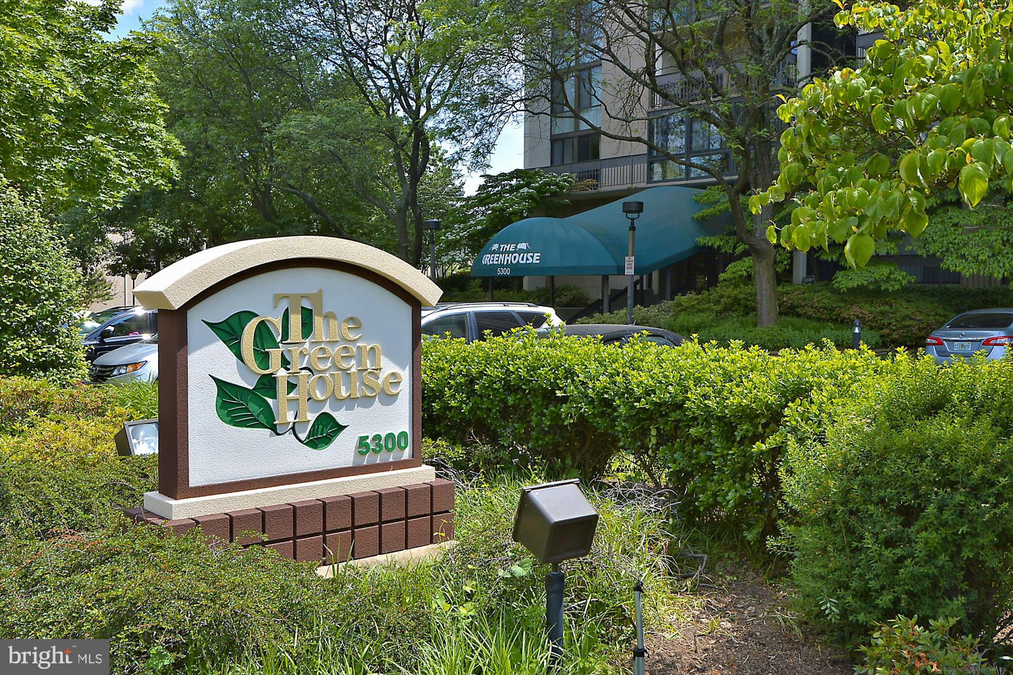 GREENHOUSE - Residential Lease