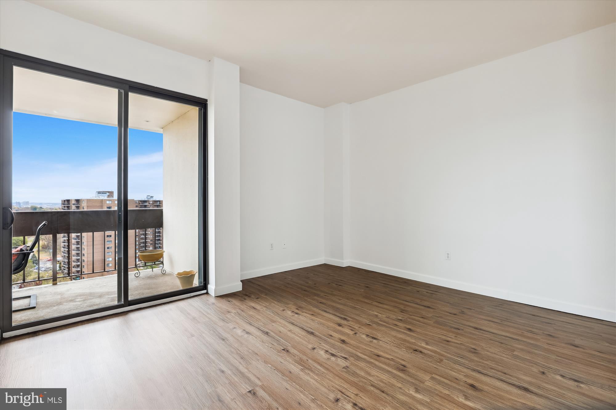 GREENHOUSE - Residential Lease