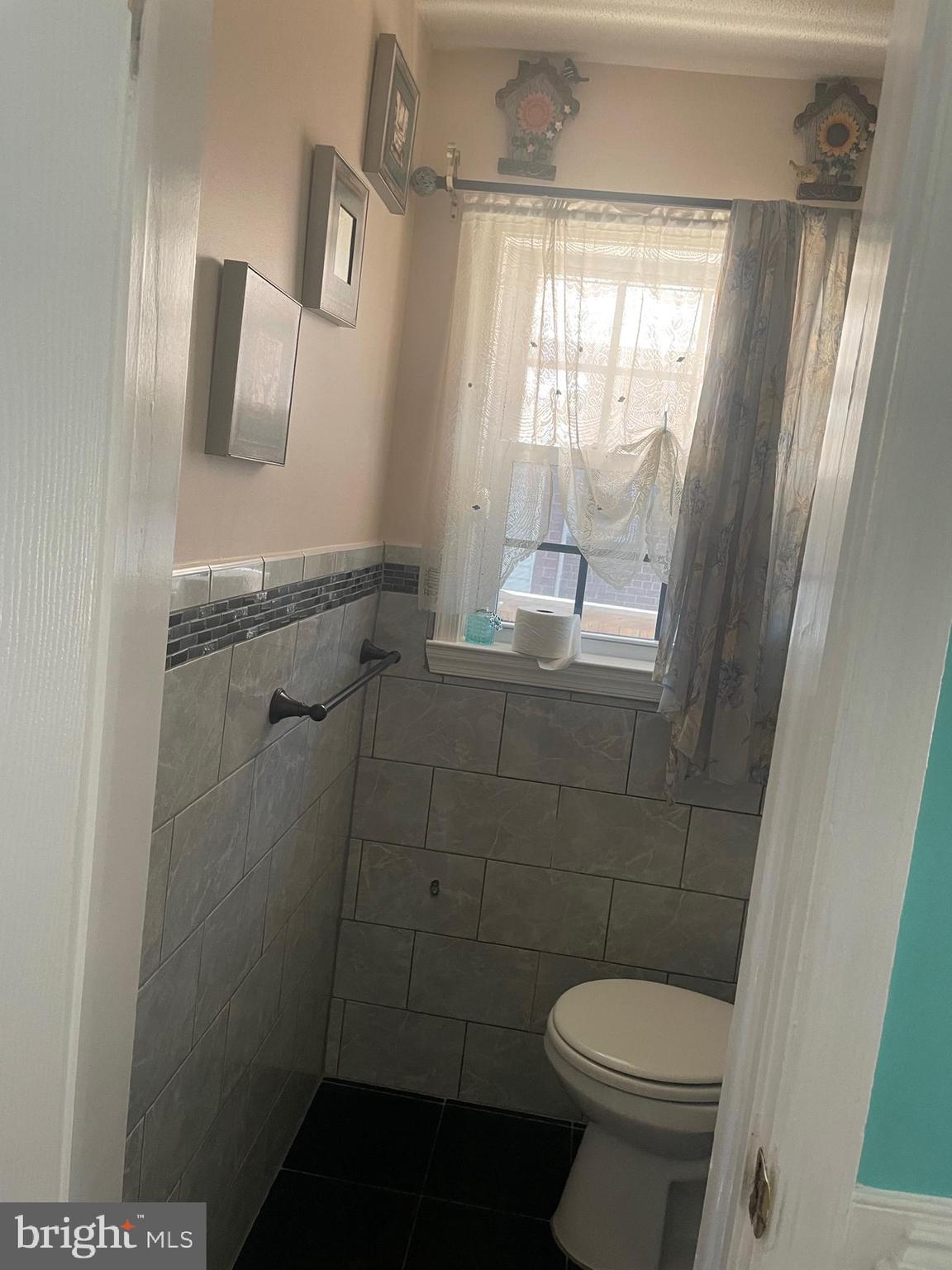 UNIVERSITY GARDENS - Residential