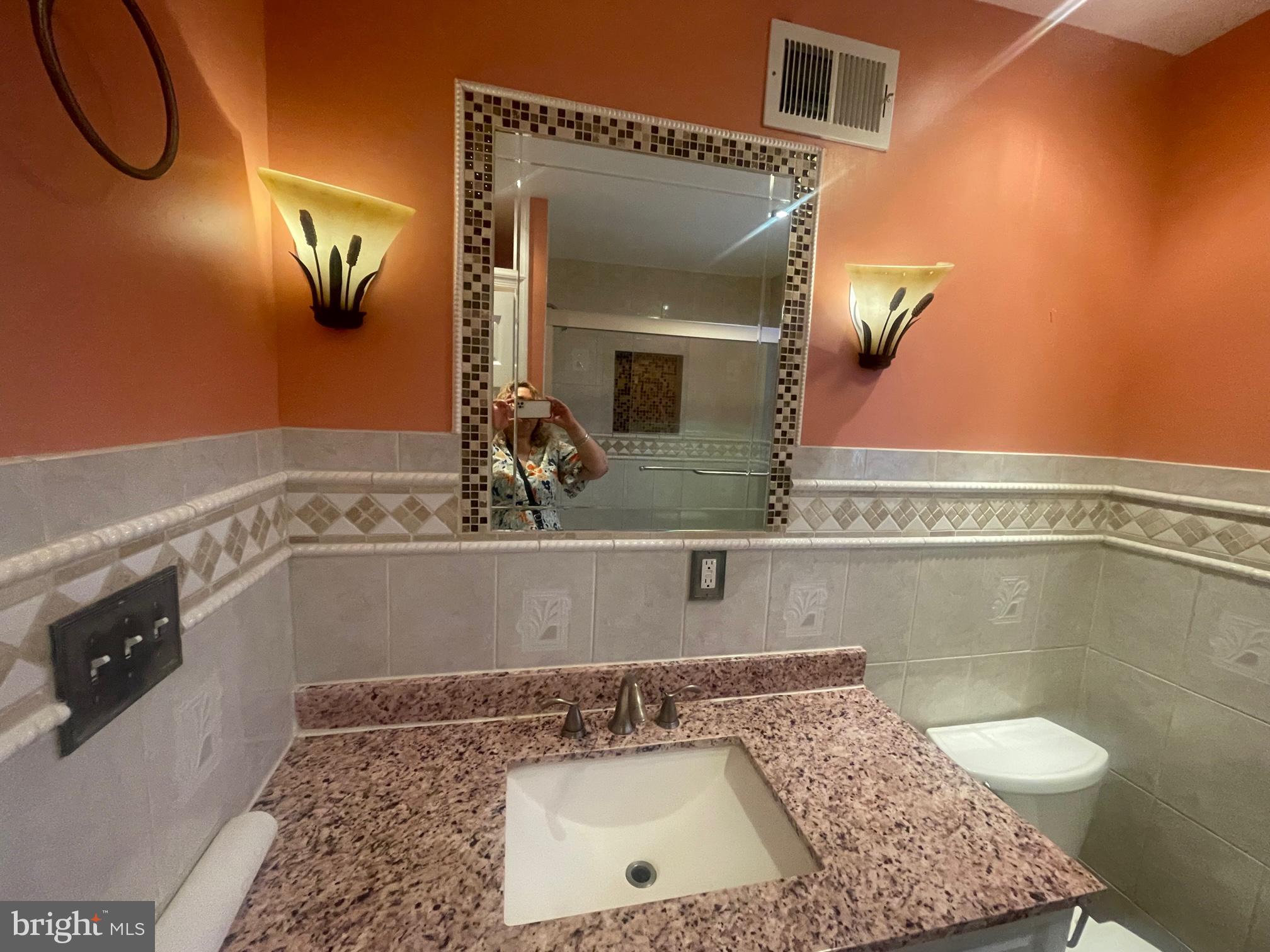 UNIVERSITY GARDENS - Residential