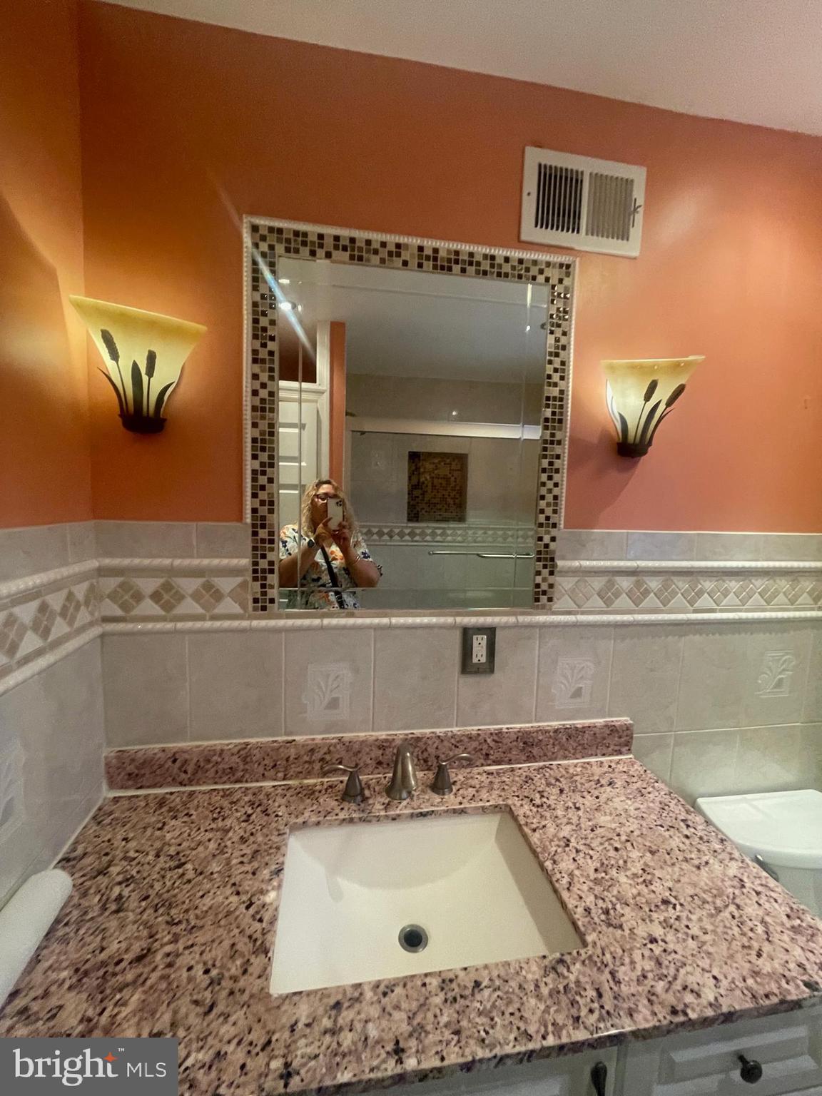 UNIVERSITY GARDENS - Residential