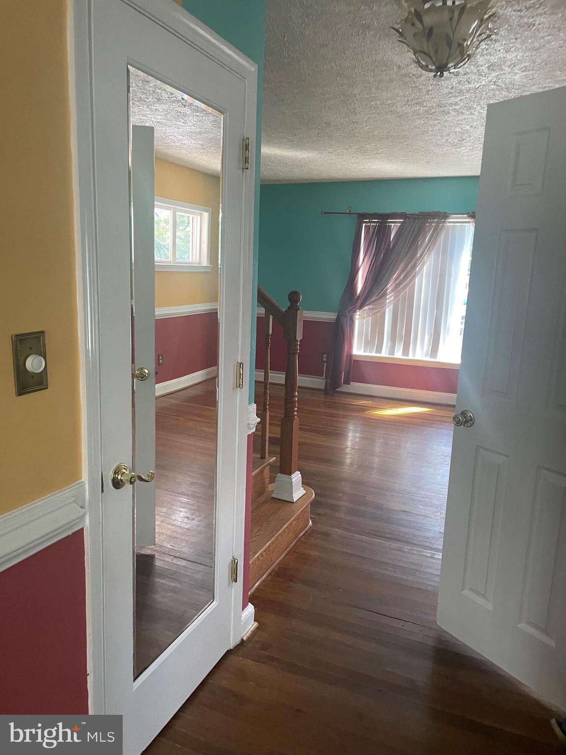 UNIVERSITY GARDENS - Residential