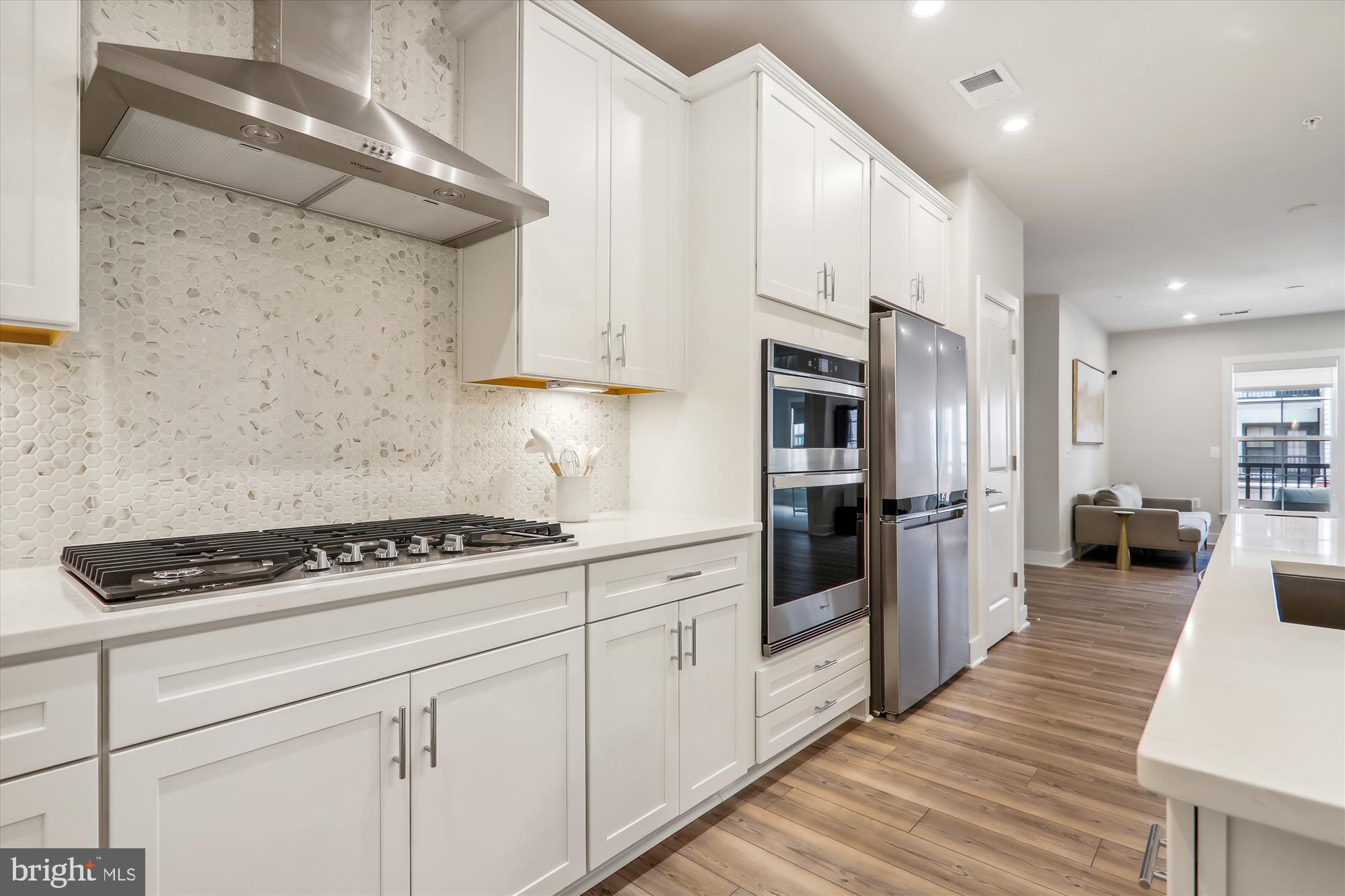 104 SAINT IVES PLACE 209