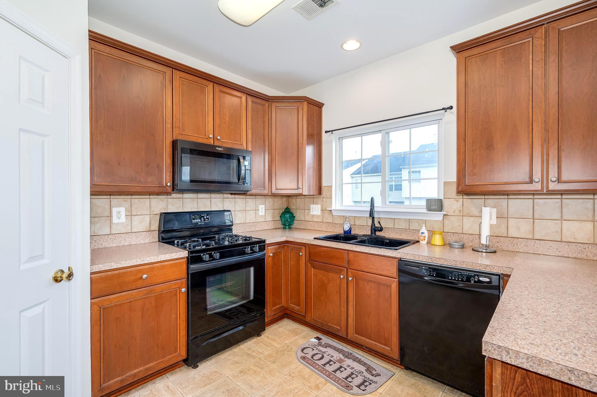 LEE'S RIDGE - Residential