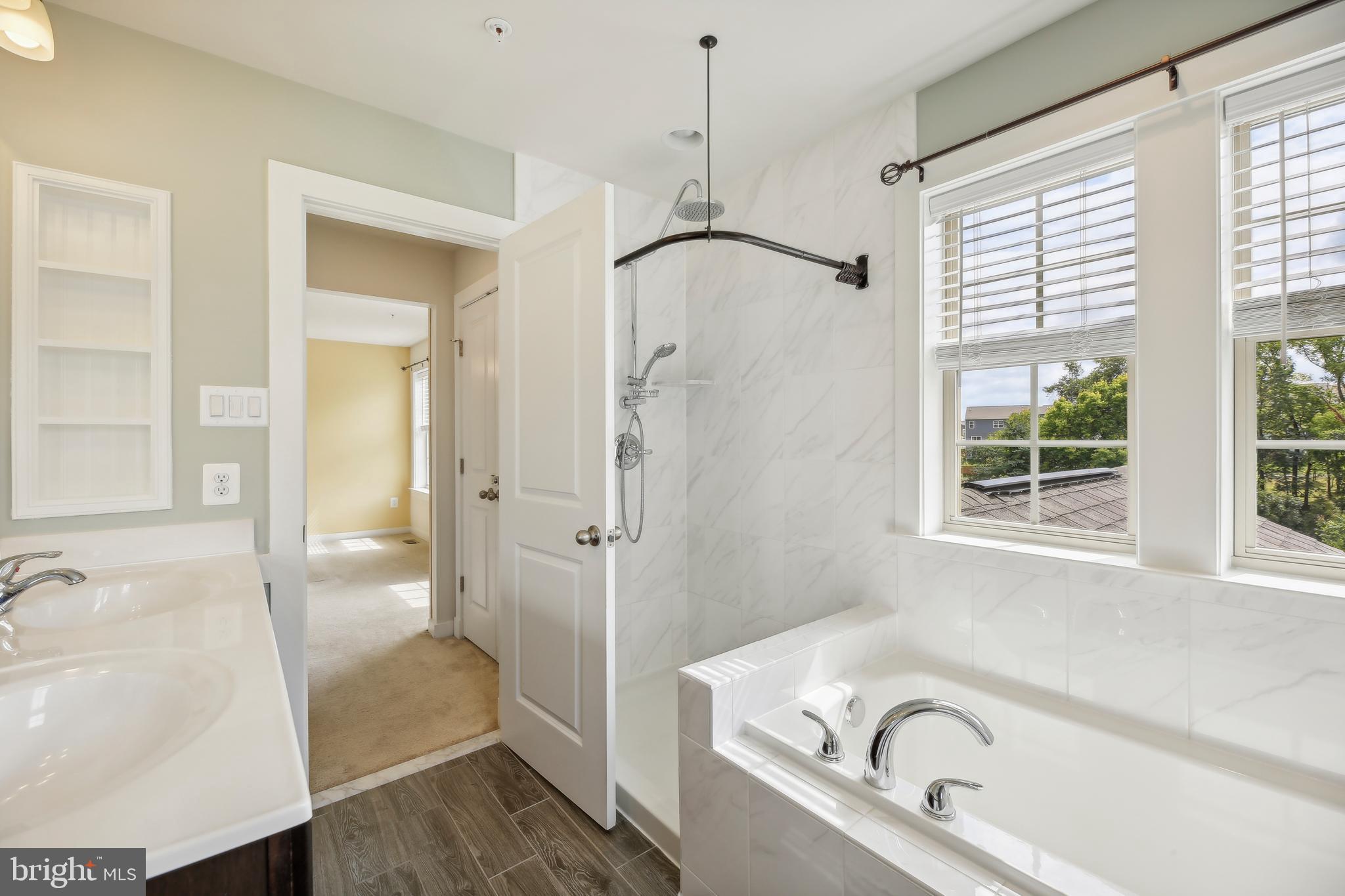 TUSCARORA CREEK - Residential