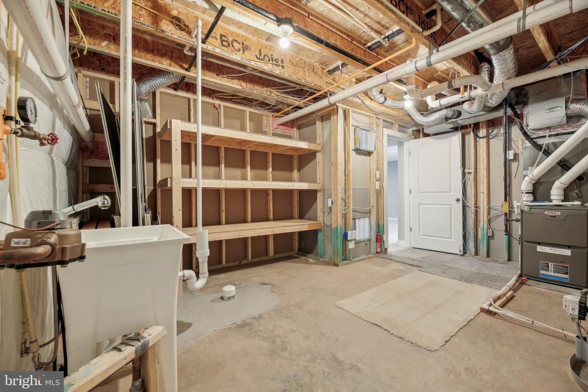 TUSCARORA CREEK - Residential