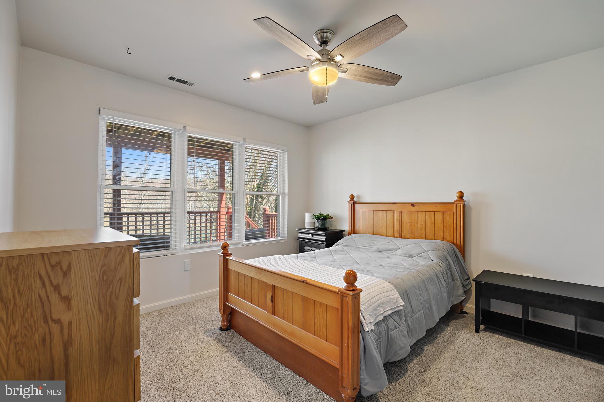 SILVER SANDS - Residential