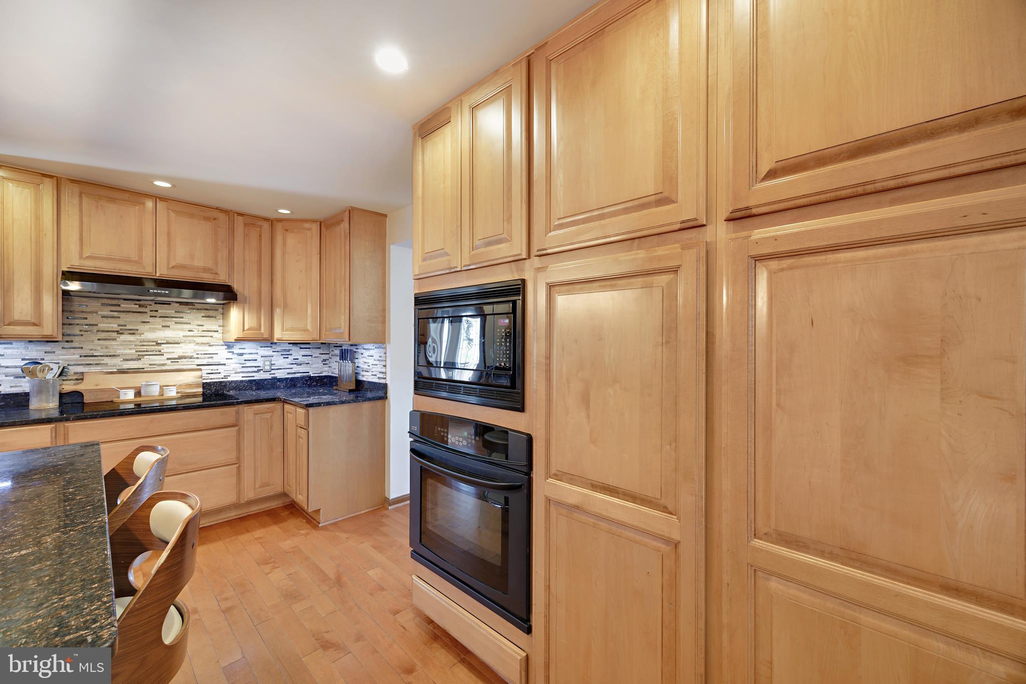 SILVER SANDS - Residential