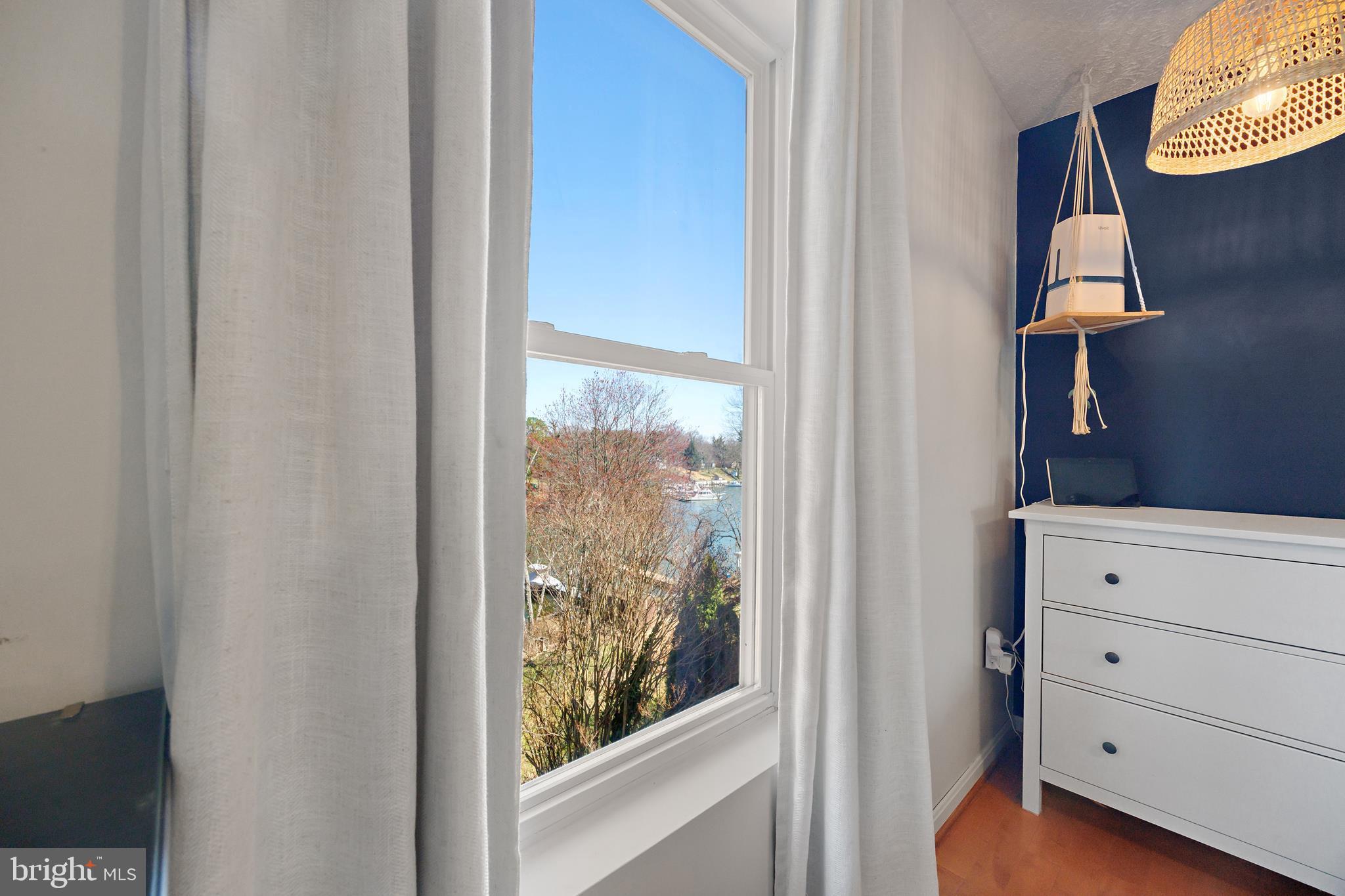 SILVER SANDS - Residential