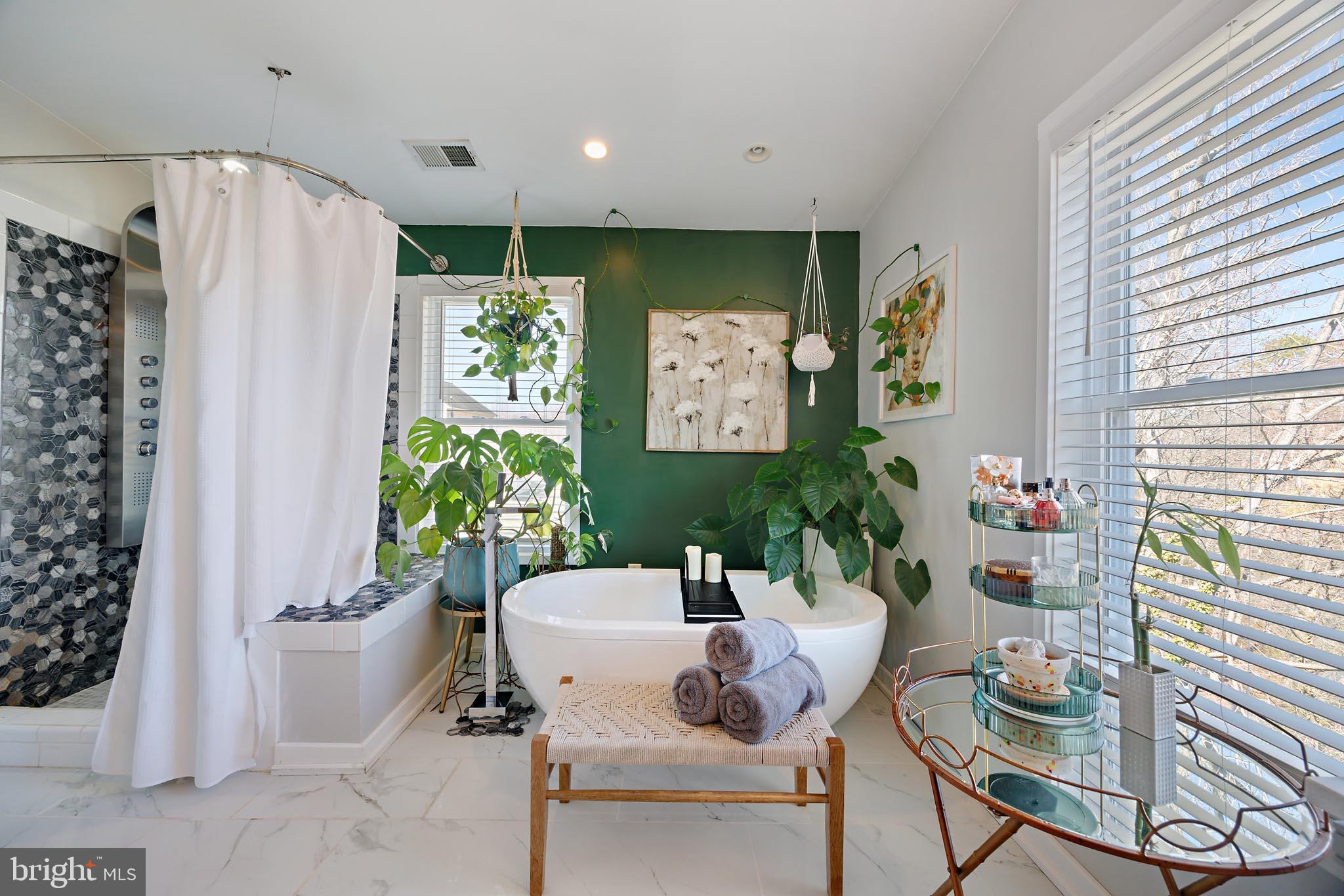 SILVER SANDS - Residential