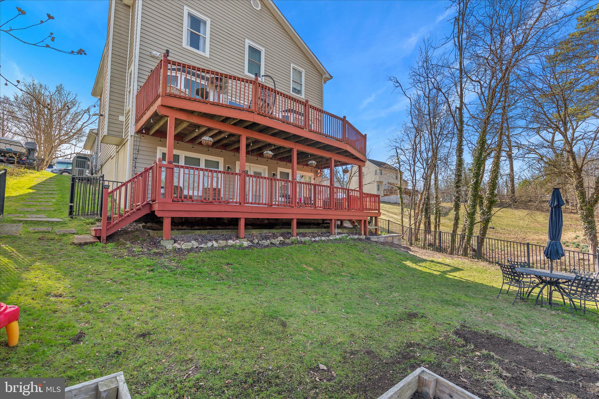 SILVER SANDS - Residential