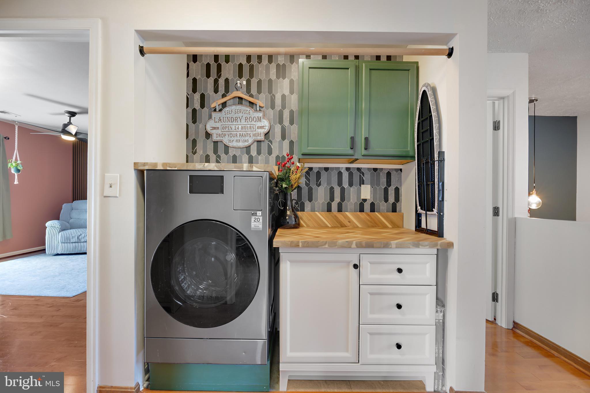 SILVER SANDS - Residential