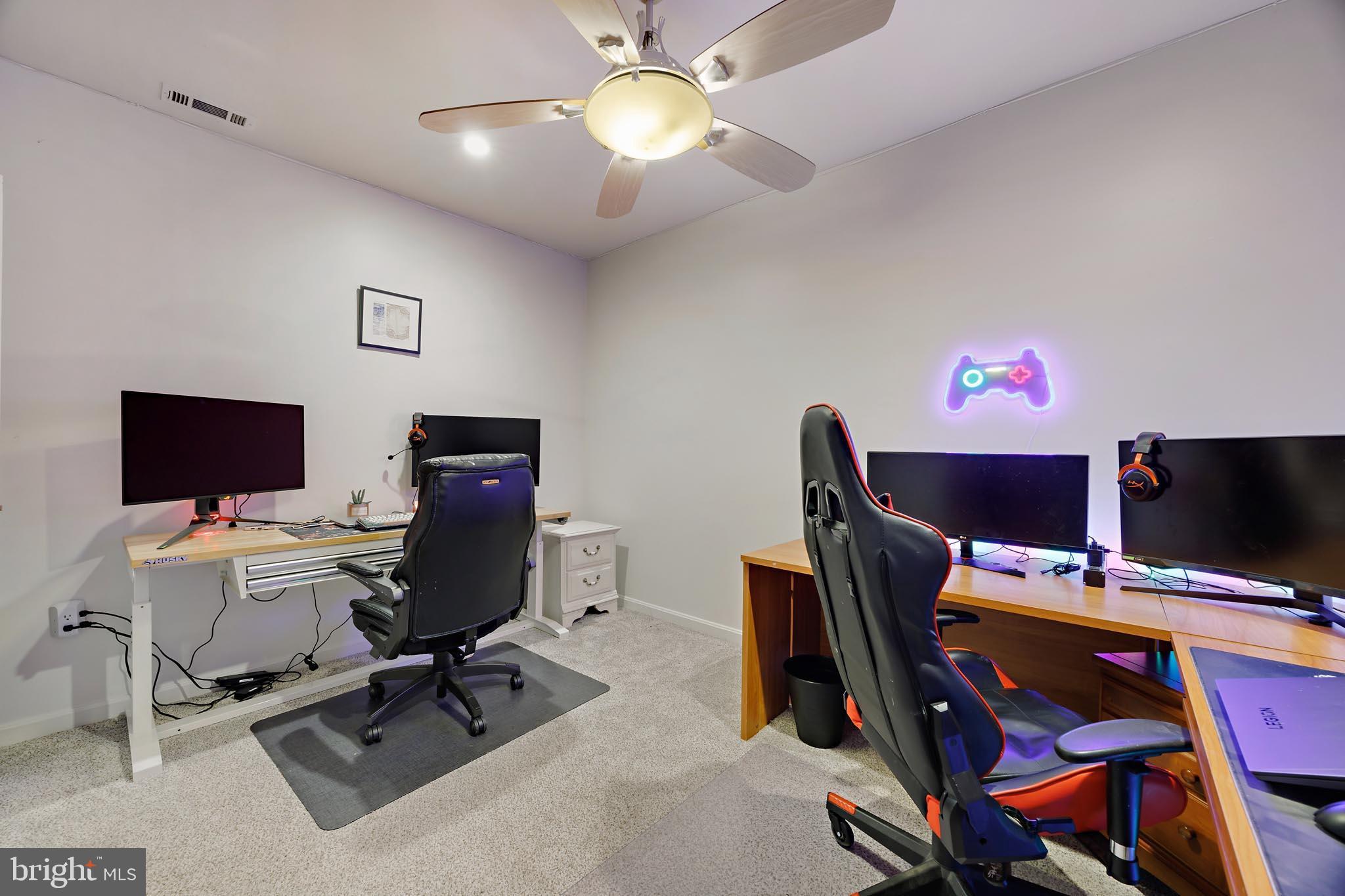 SILVER SANDS - Residential