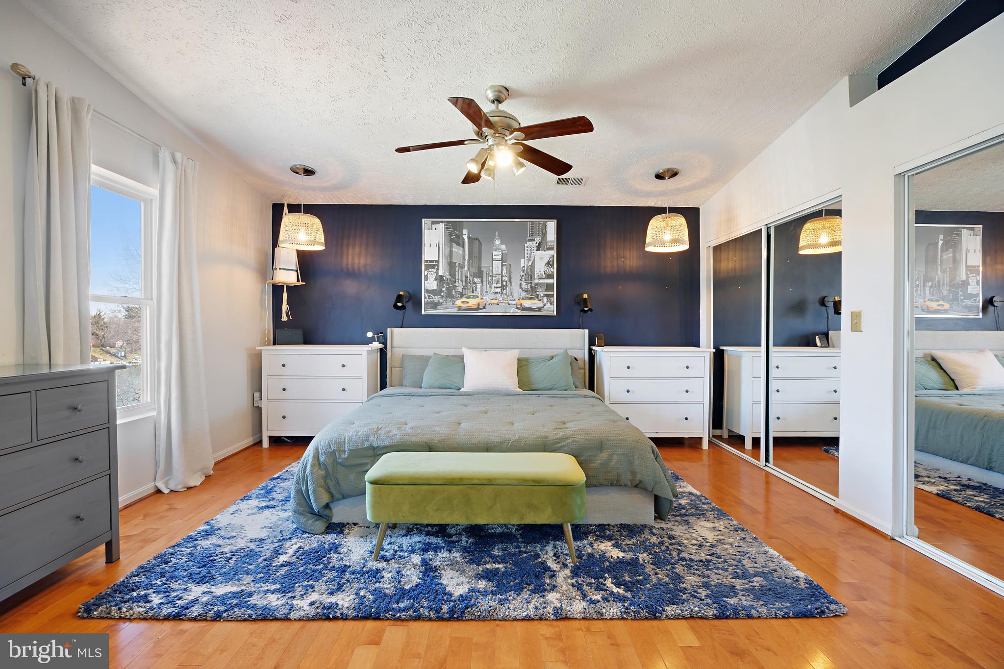 SILVER SANDS - Residential