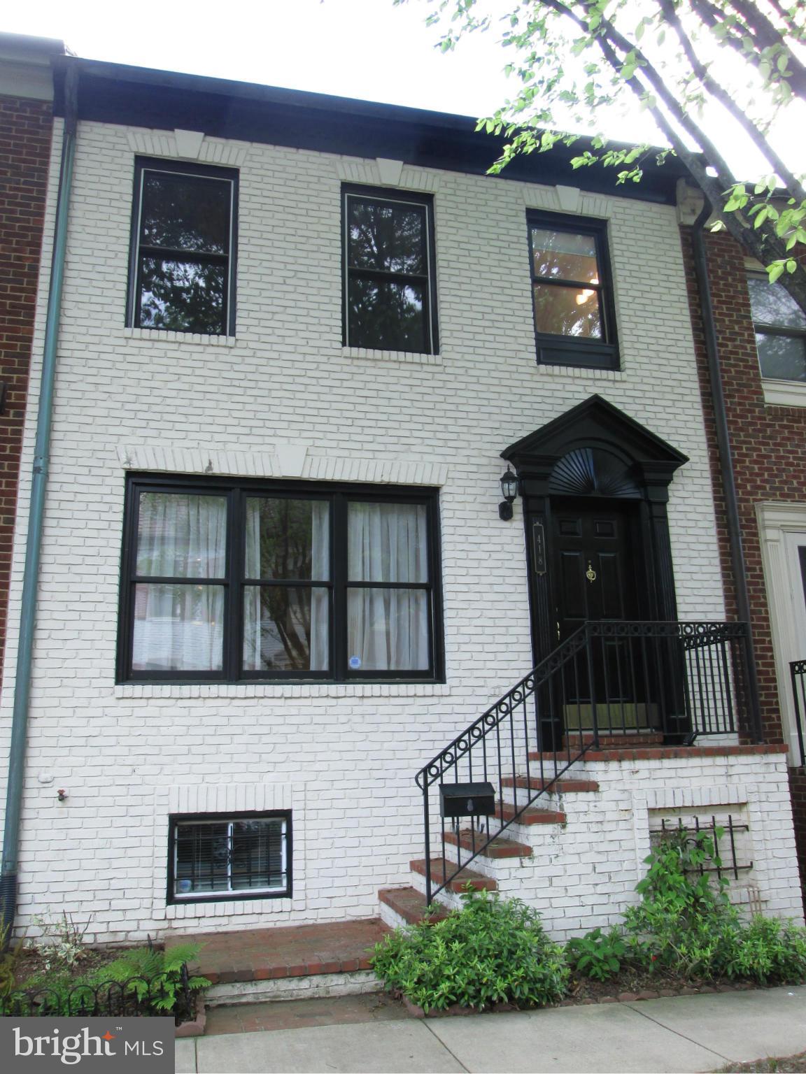 KENTLANDS HILL DISTRICT - Residential Lease