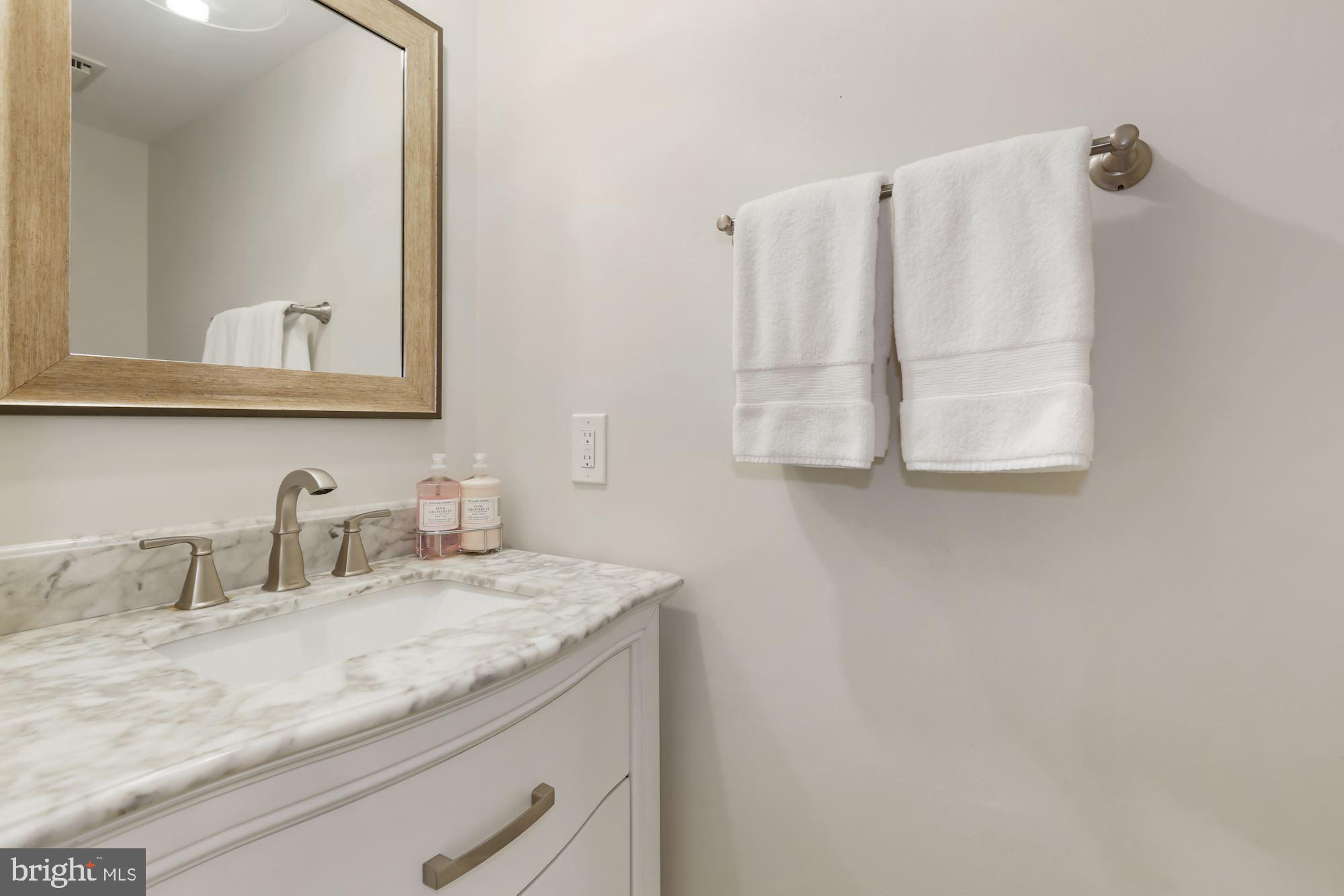 KENWOOD FOREST - Residential