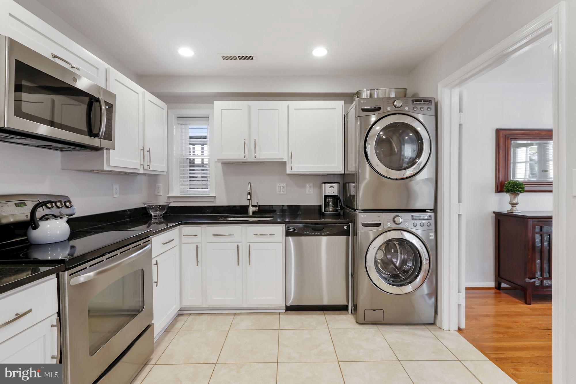 KENWOOD FOREST - Residential