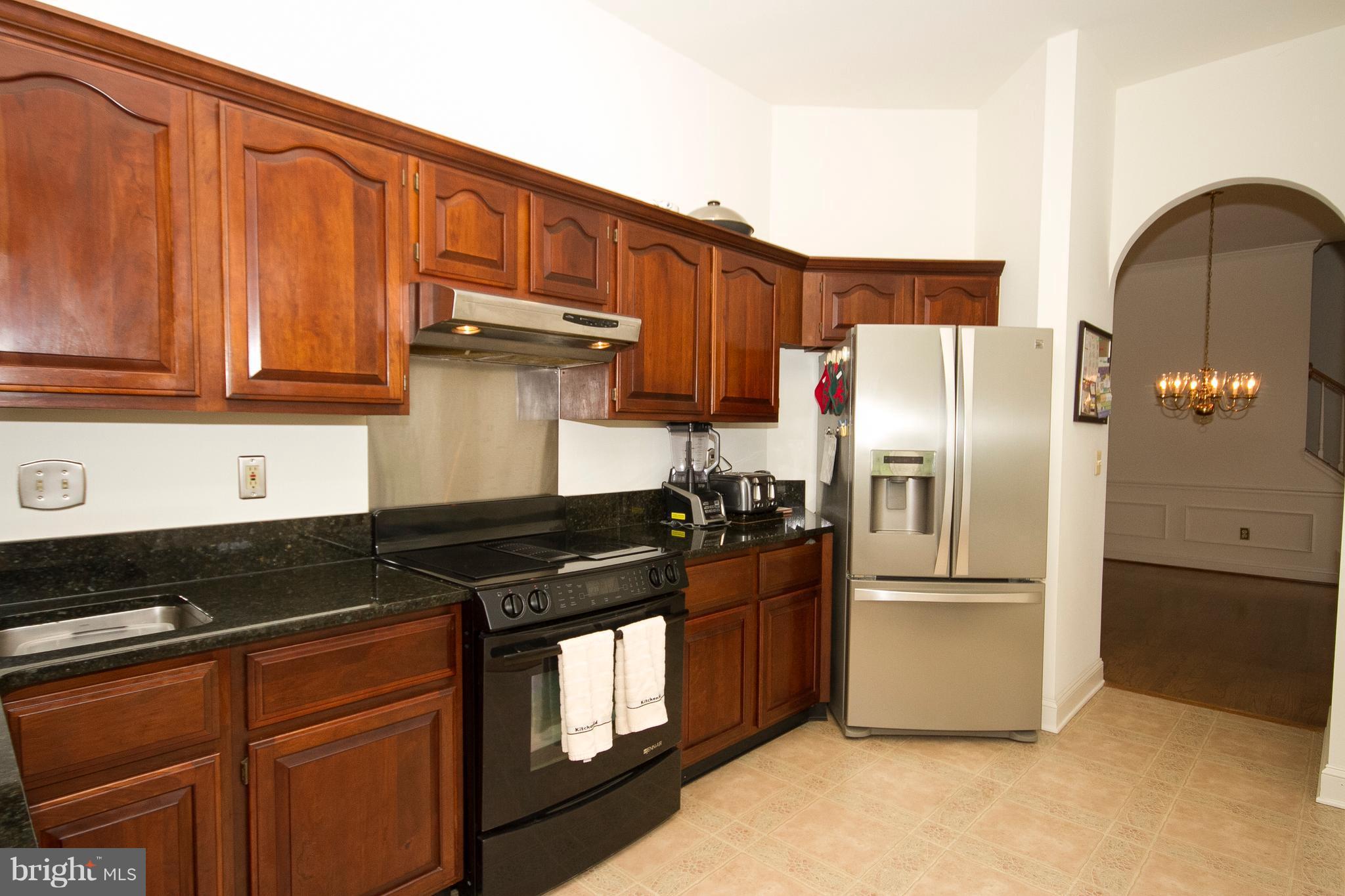 ROLAND PLACE - Residential