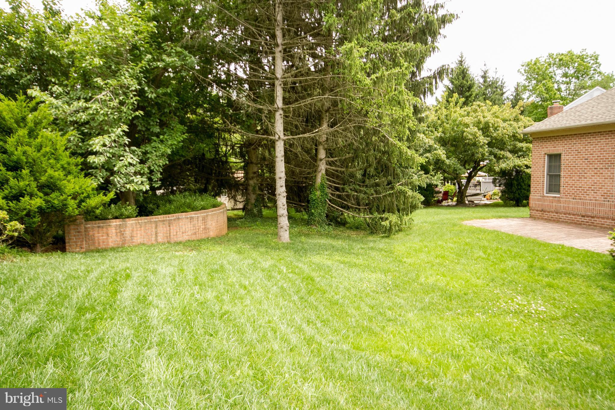 ROLAND PLACE - Residential