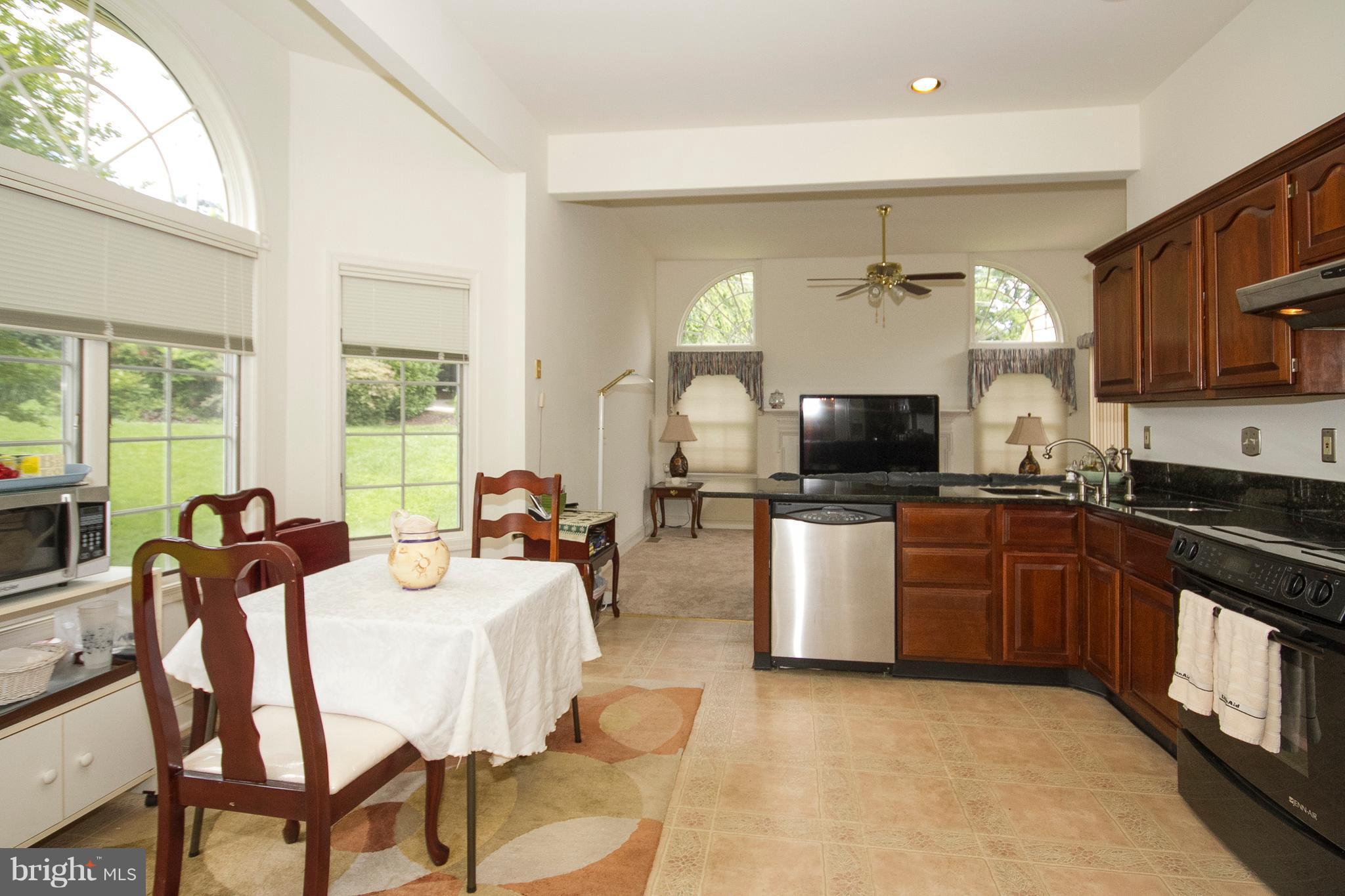 ROLAND PLACE - Residential