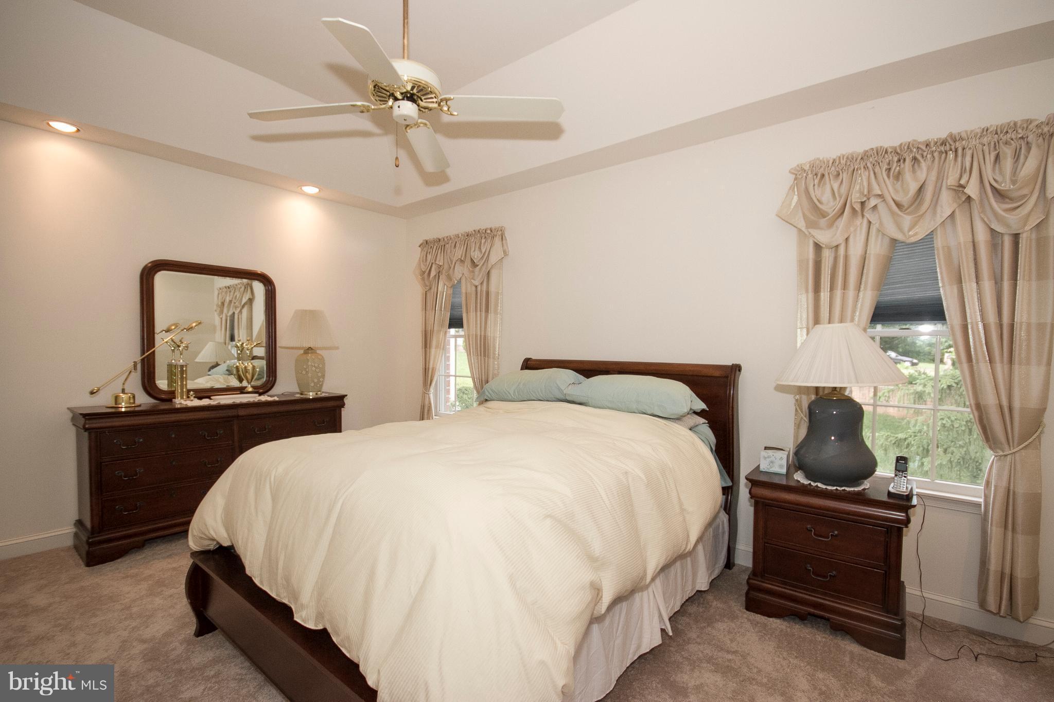 ROLAND PLACE - Residential