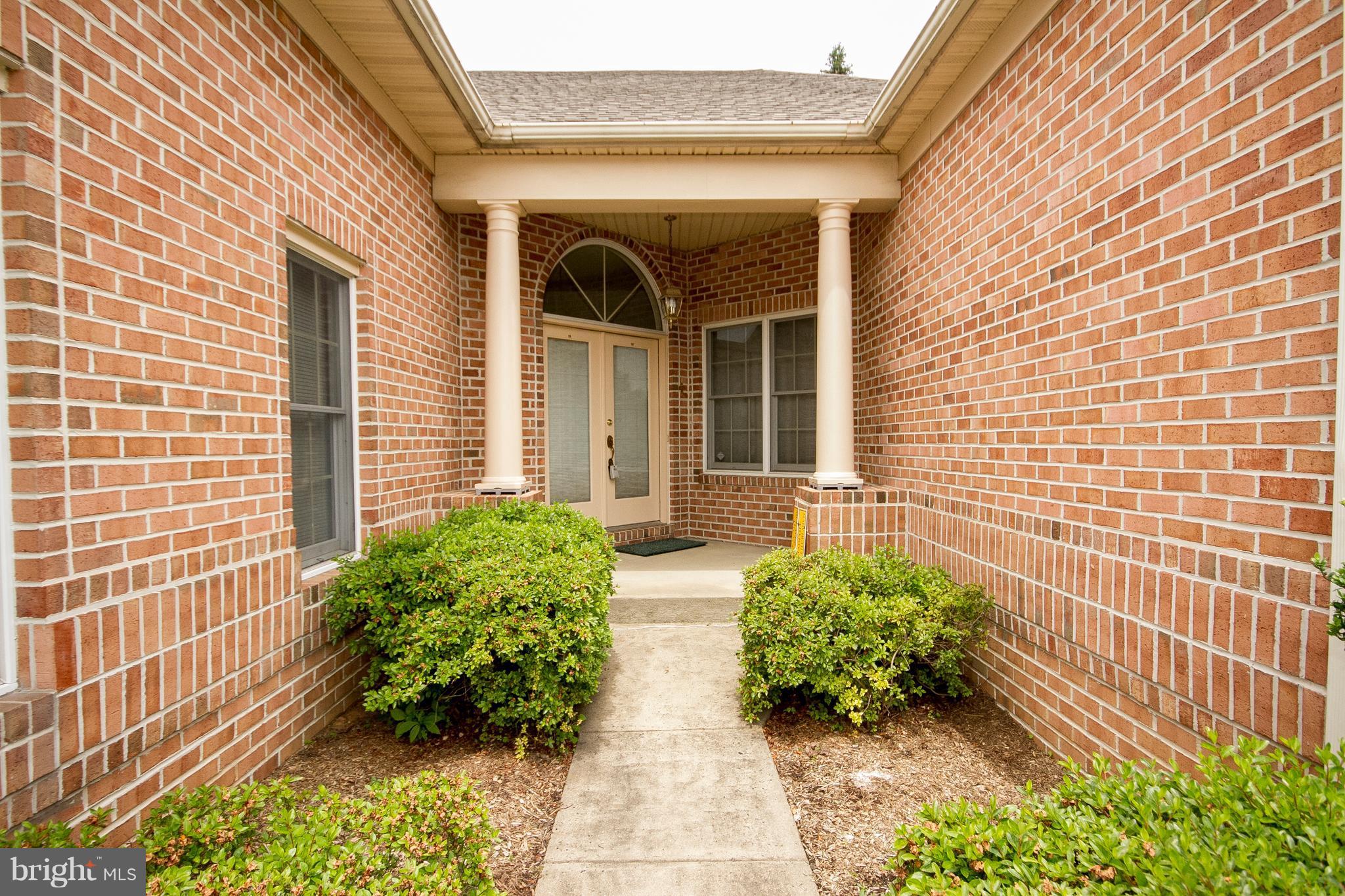 ROLAND PLACE - Residential