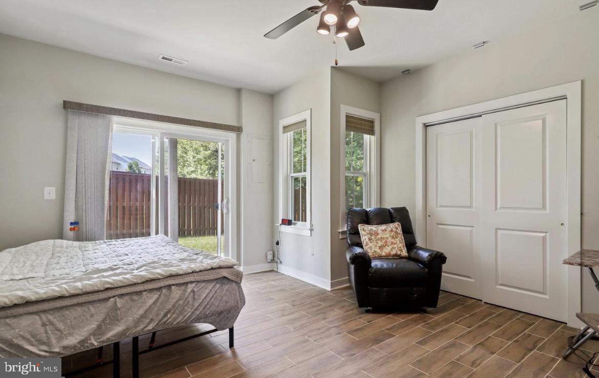 VILLAGE AT WOODSTREAM - Residential Lease