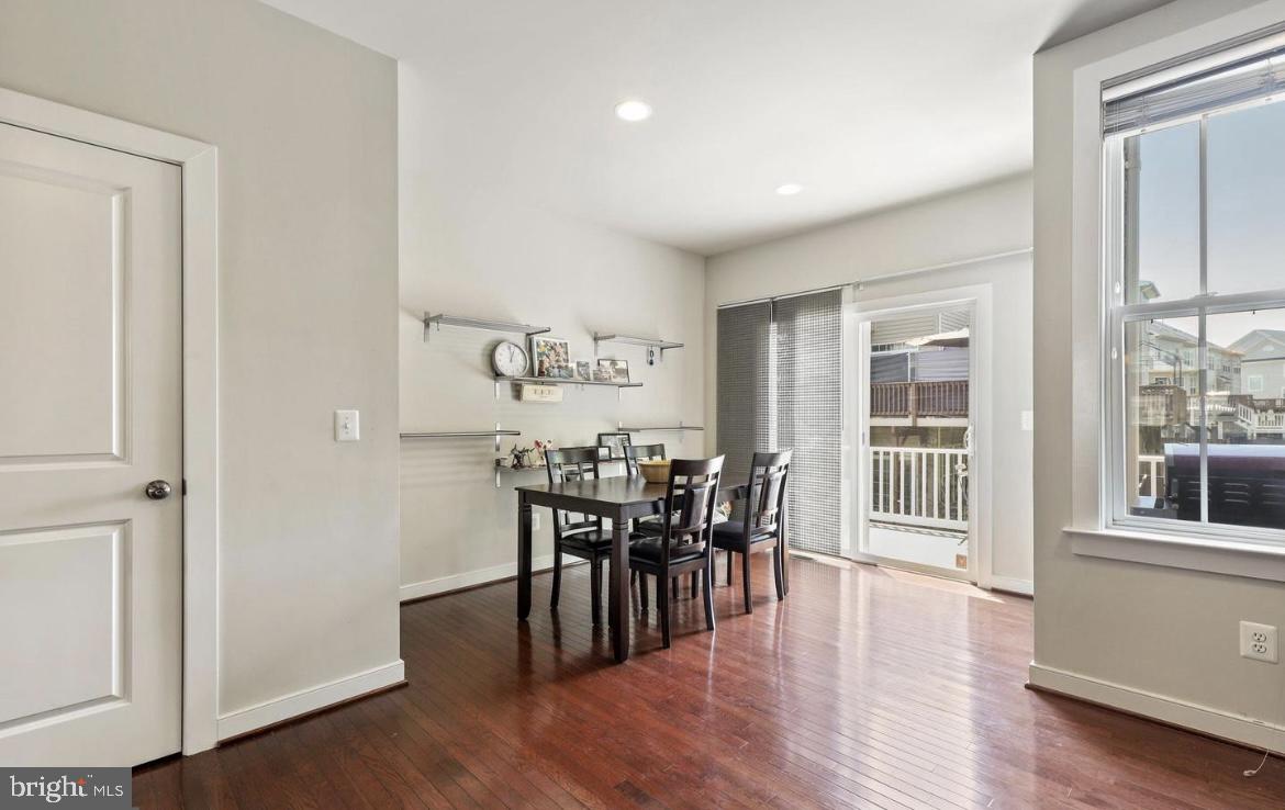 VILLAGE AT WOODSTREAM - Residential Lease