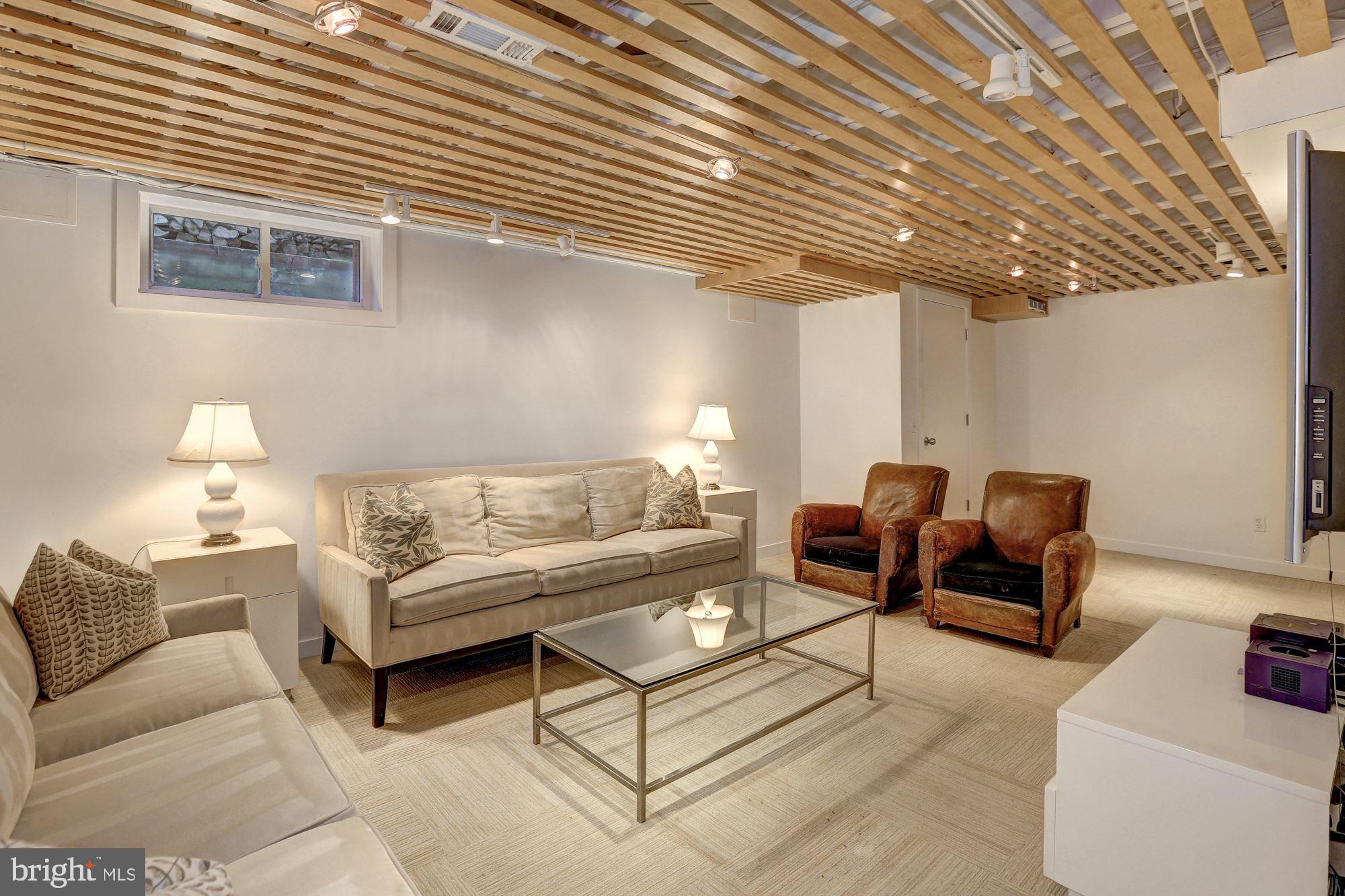 BERKLEY - Residential