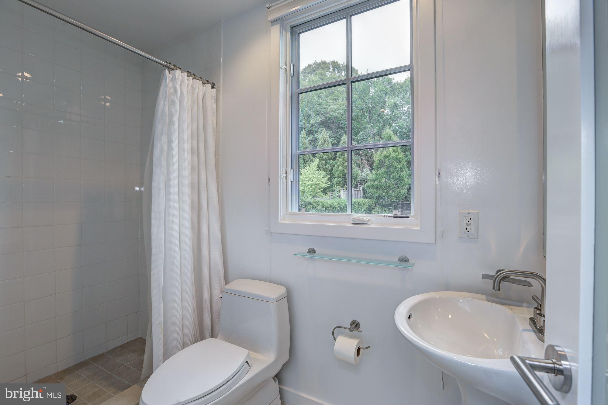 BERKLEY - Residential