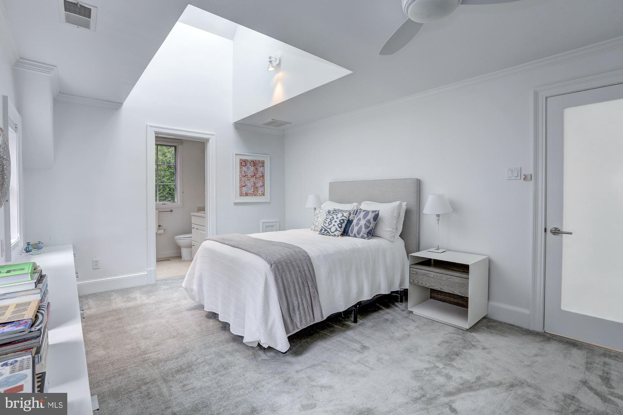 BERKLEY - Residential