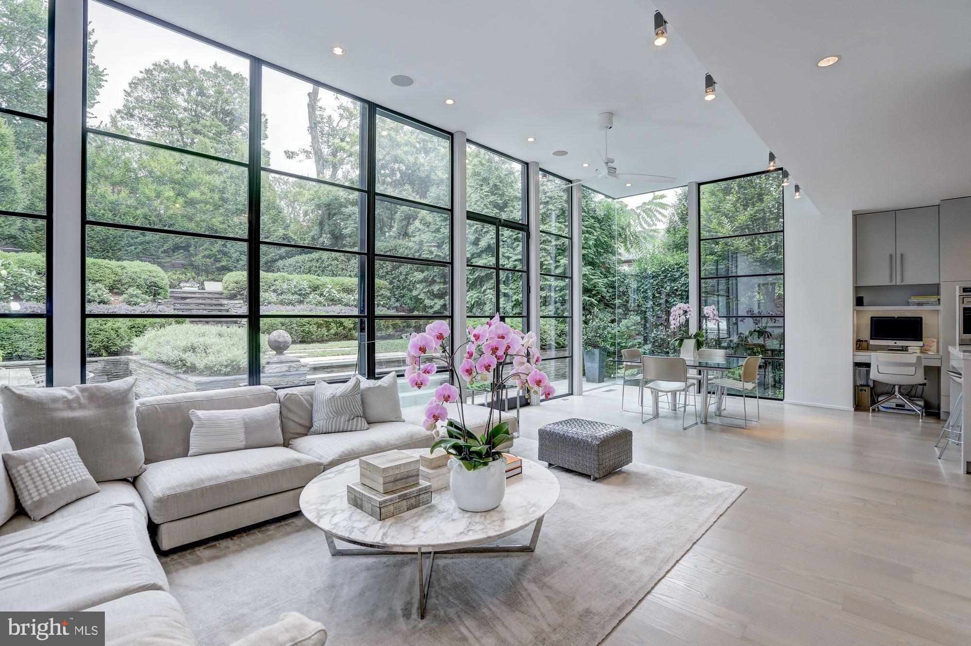 BERKLEY - Residential